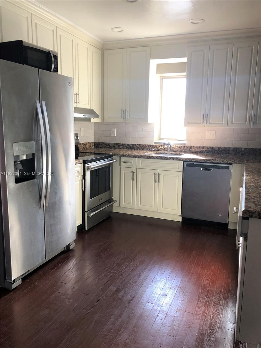 MIDDLE RIVER PARK - Residential Lease