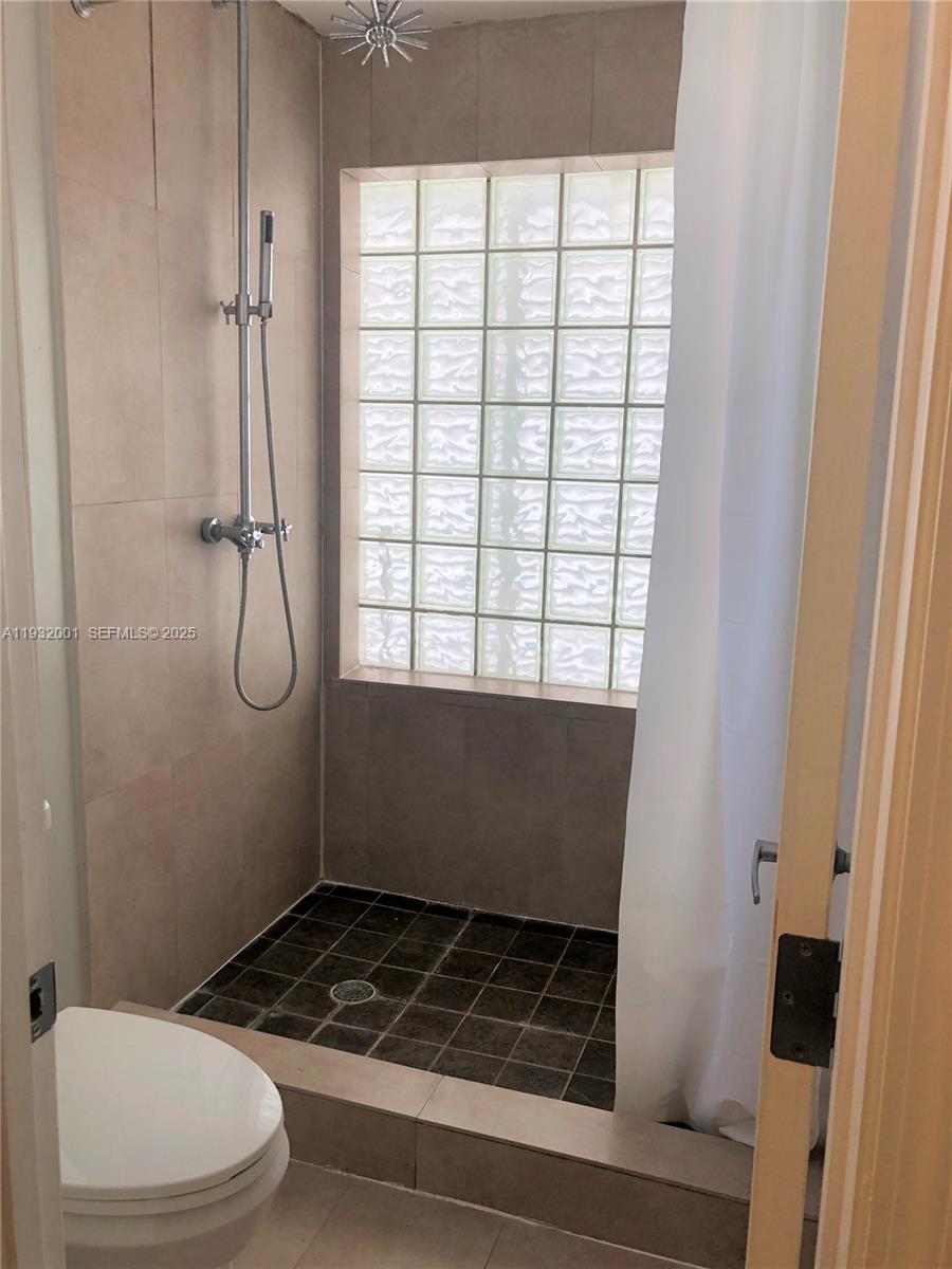 MIDDLE RIVER PARK - Residential Lease