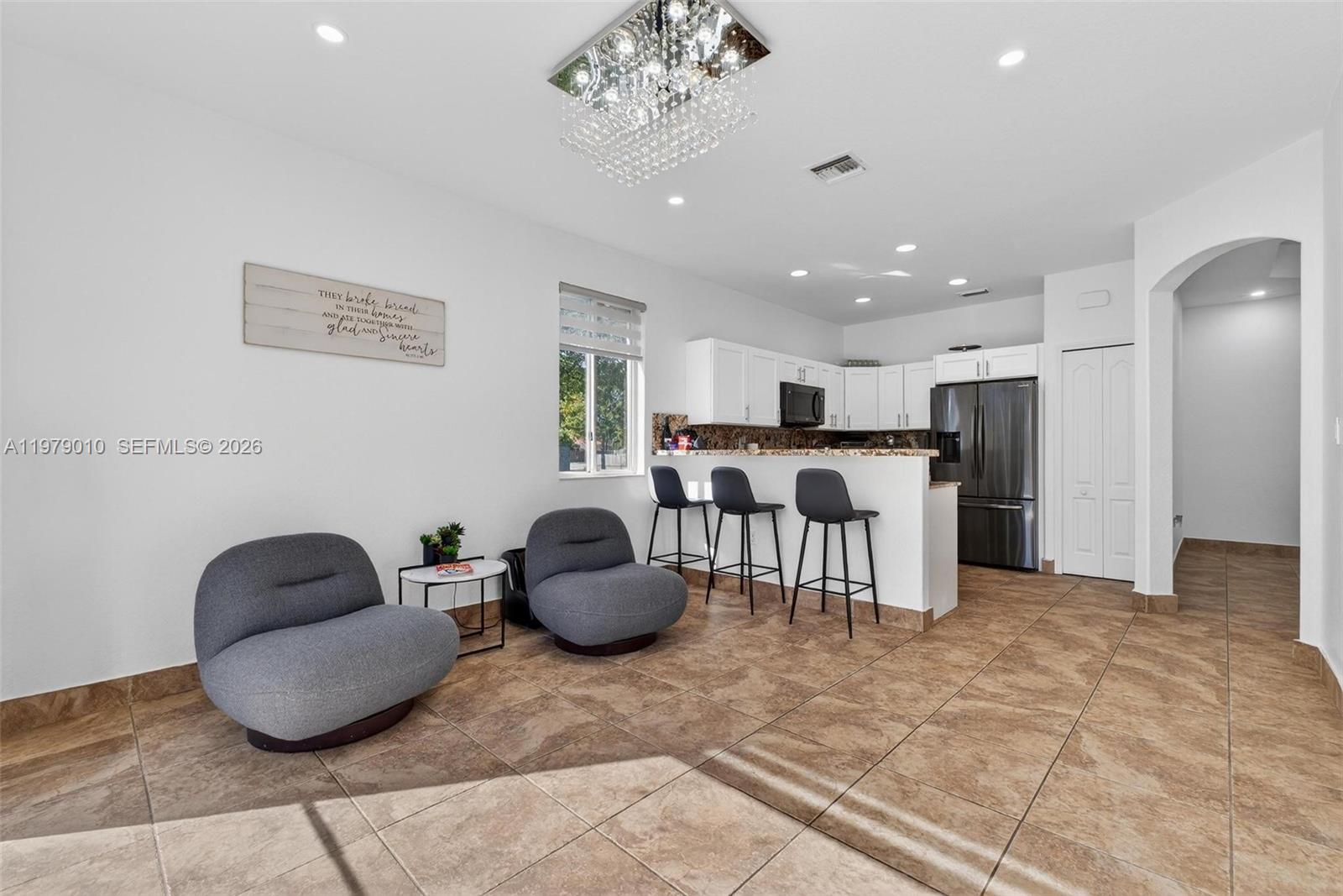 C B PALMS - Residential