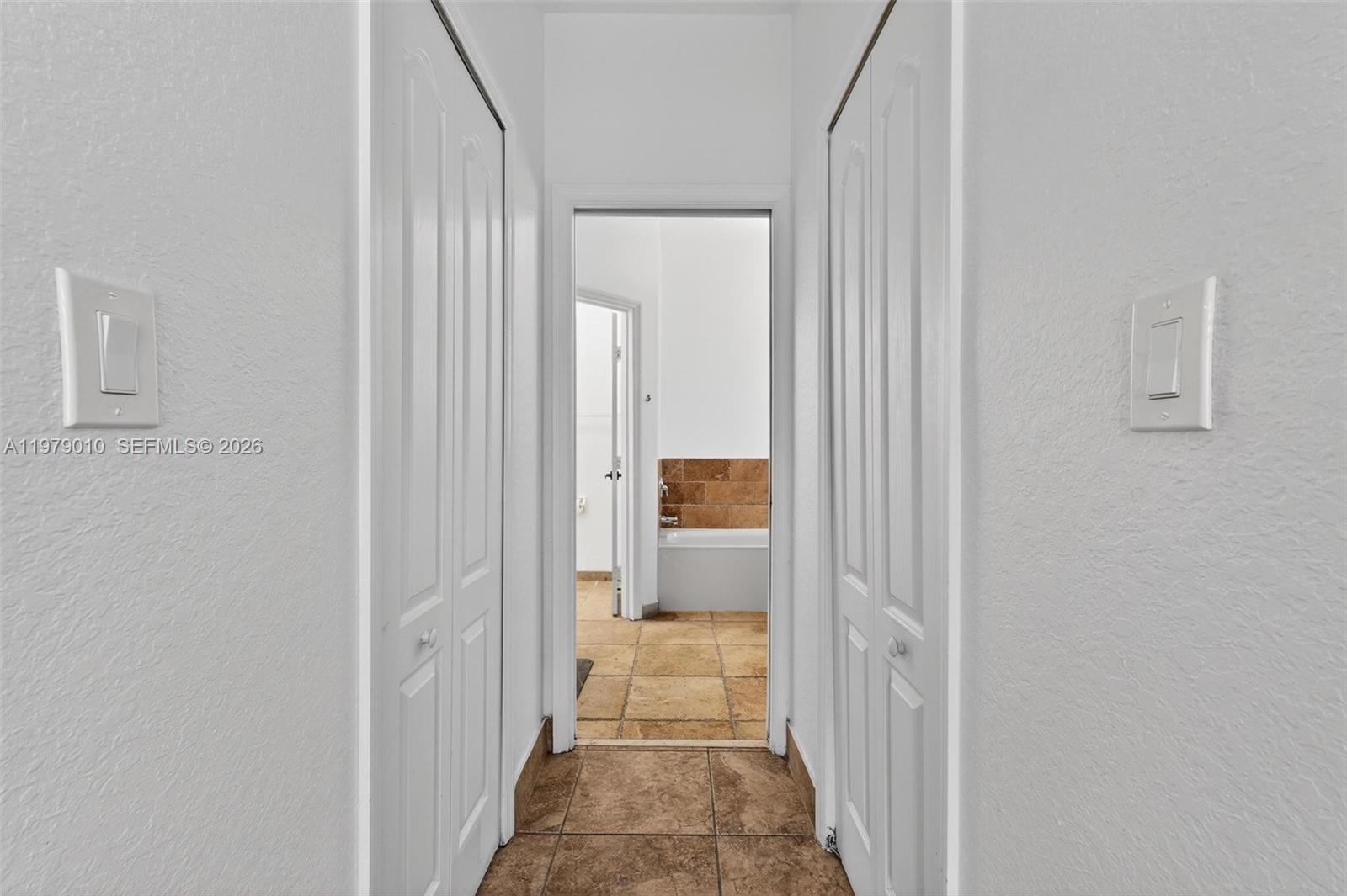 C B PALMS - Residential