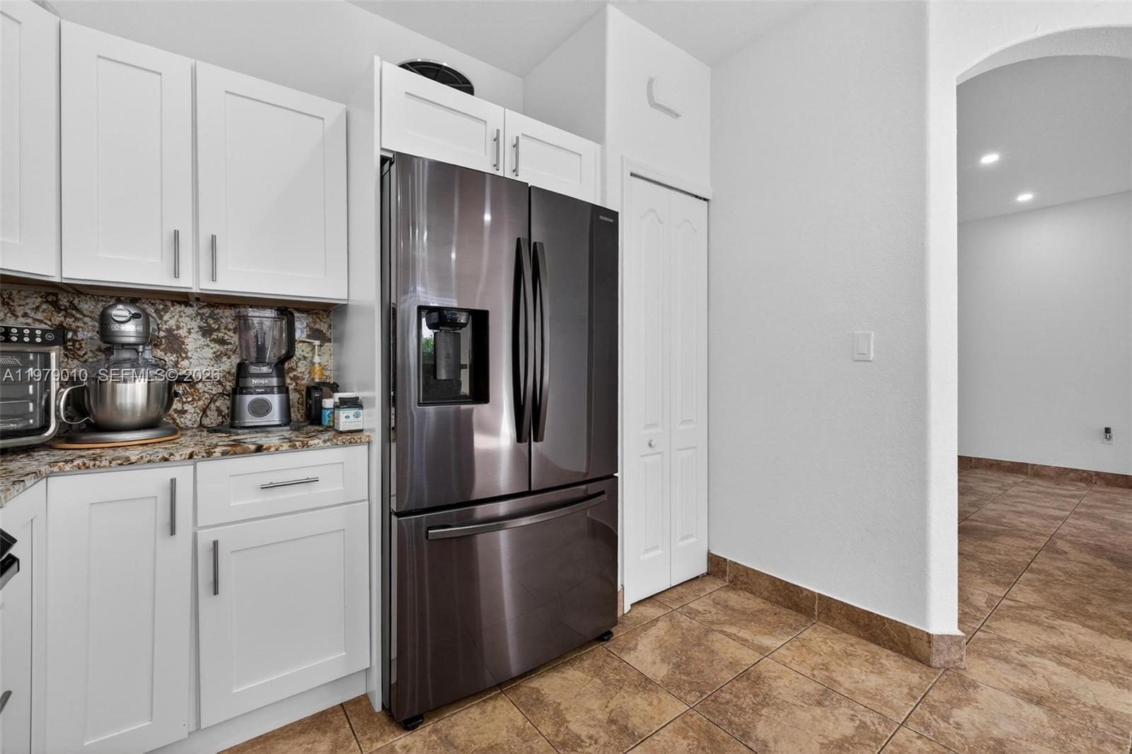 C B PALMS - Residential