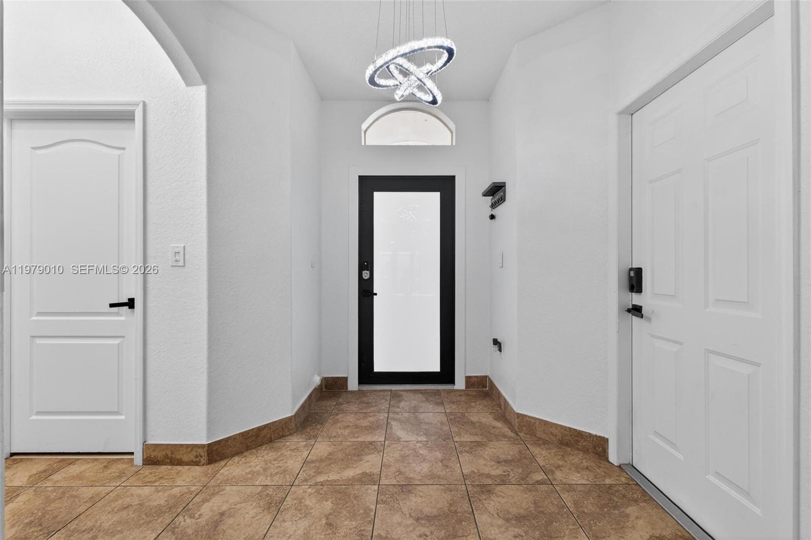 C B PALMS - Residential