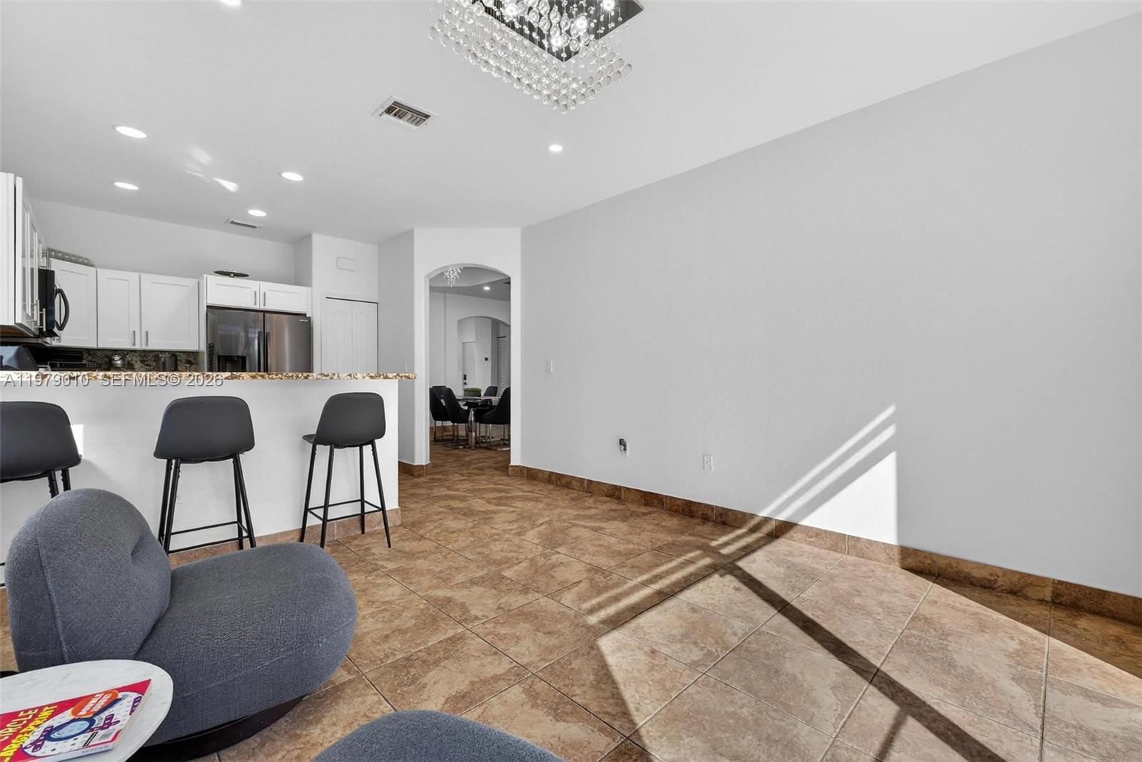 C B PALMS - Residential