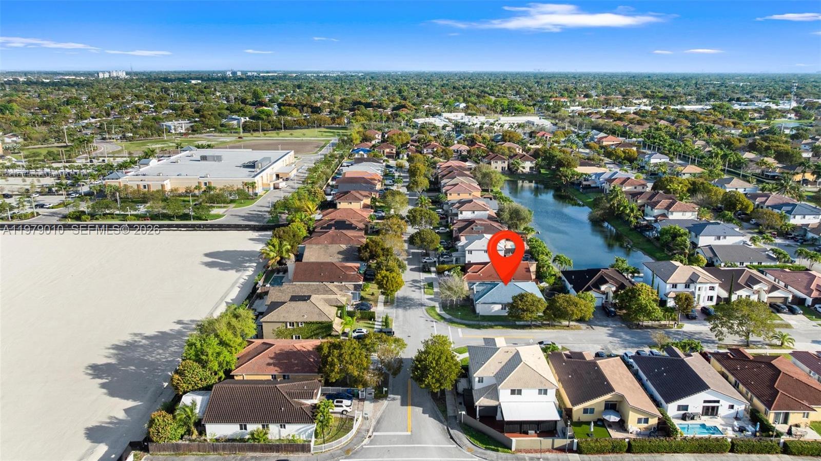 C B PALMS - Residential