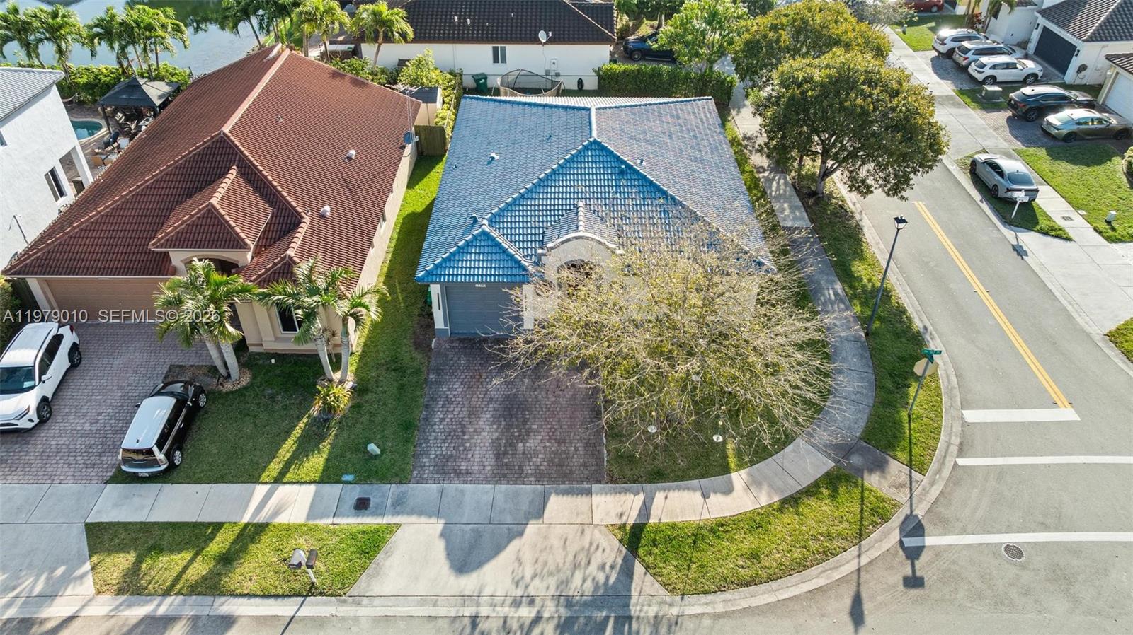 C B PALMS - Residential