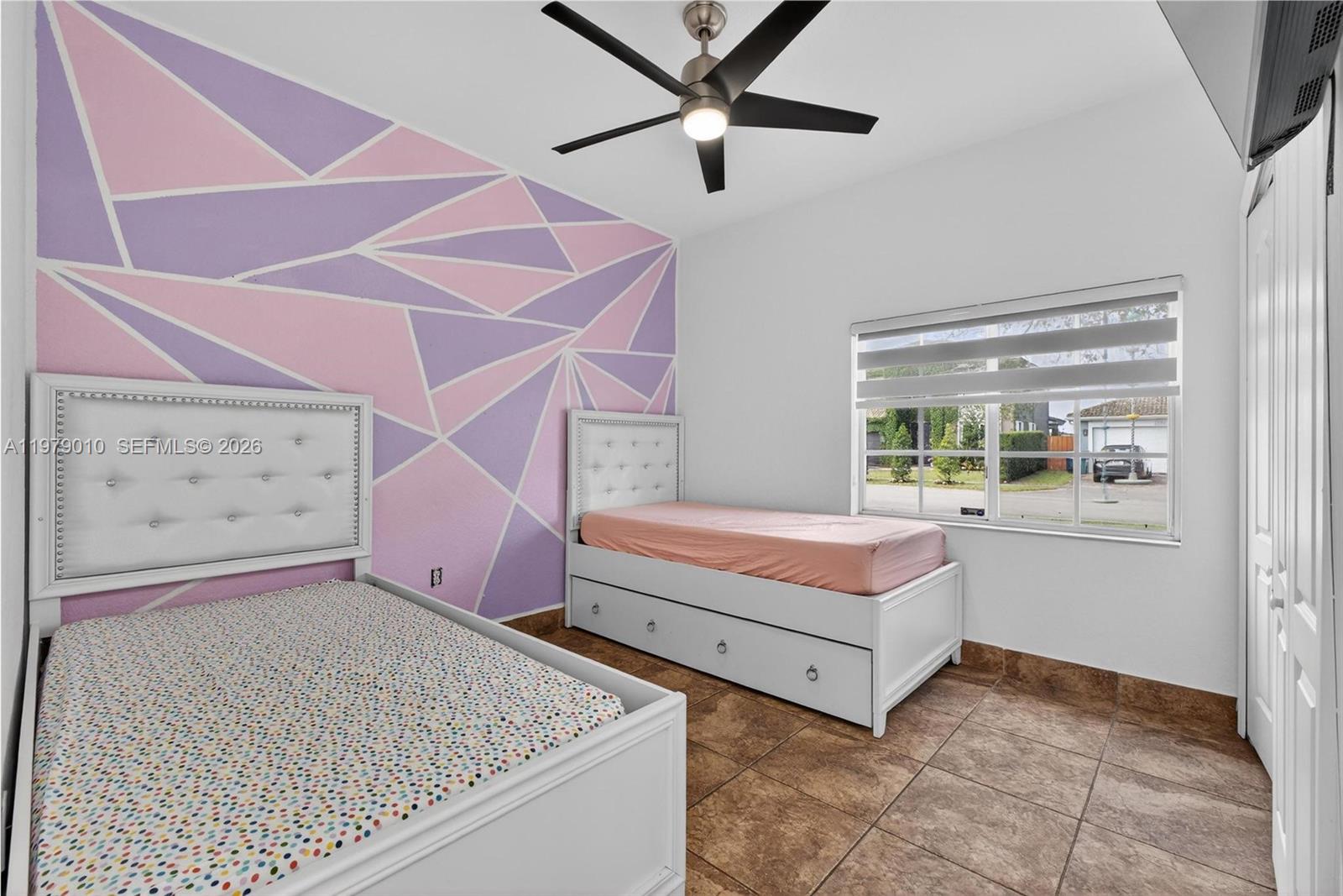 C B PALMS - Residential