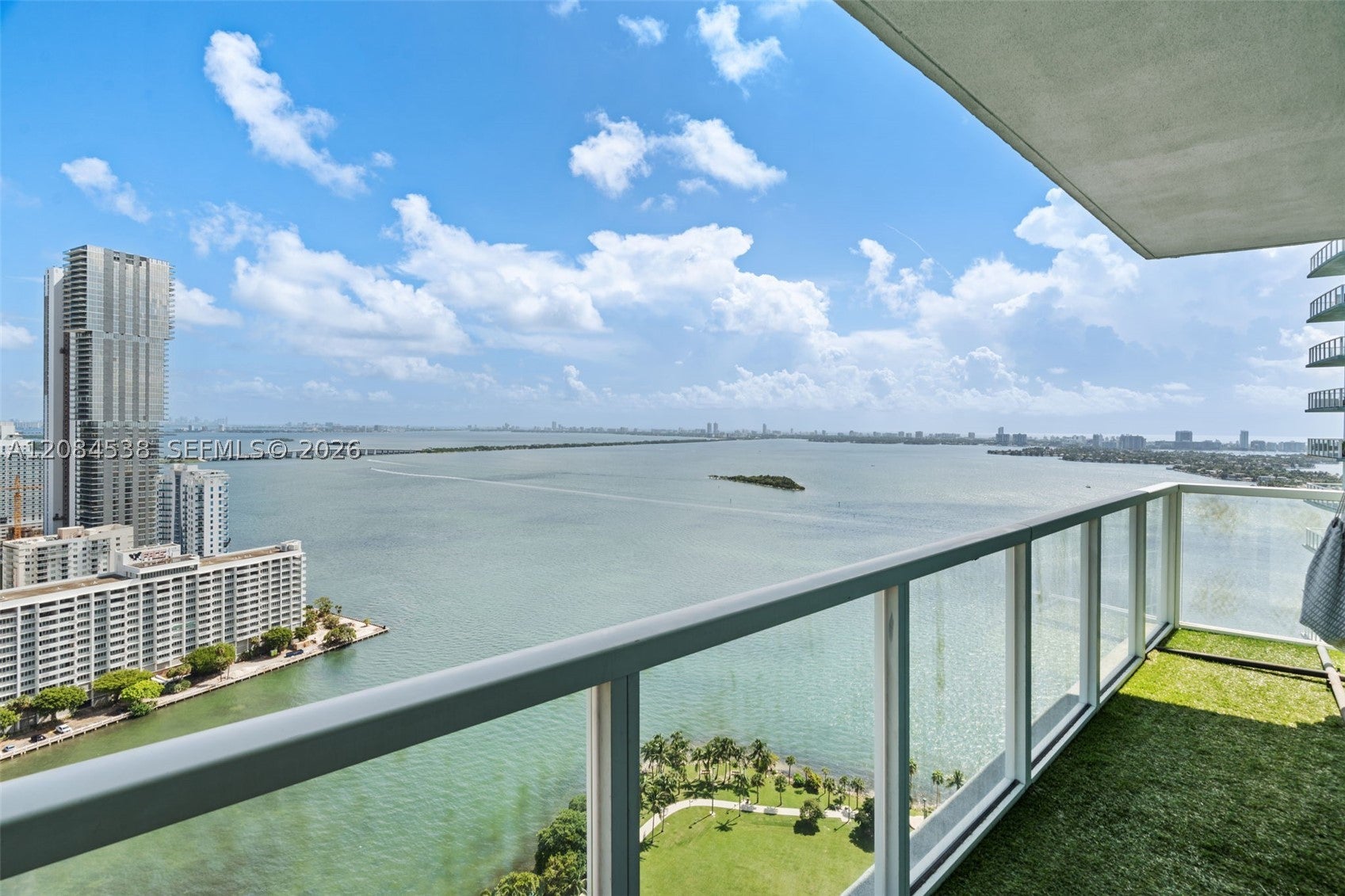 1900 N Bayshore Dr 3315