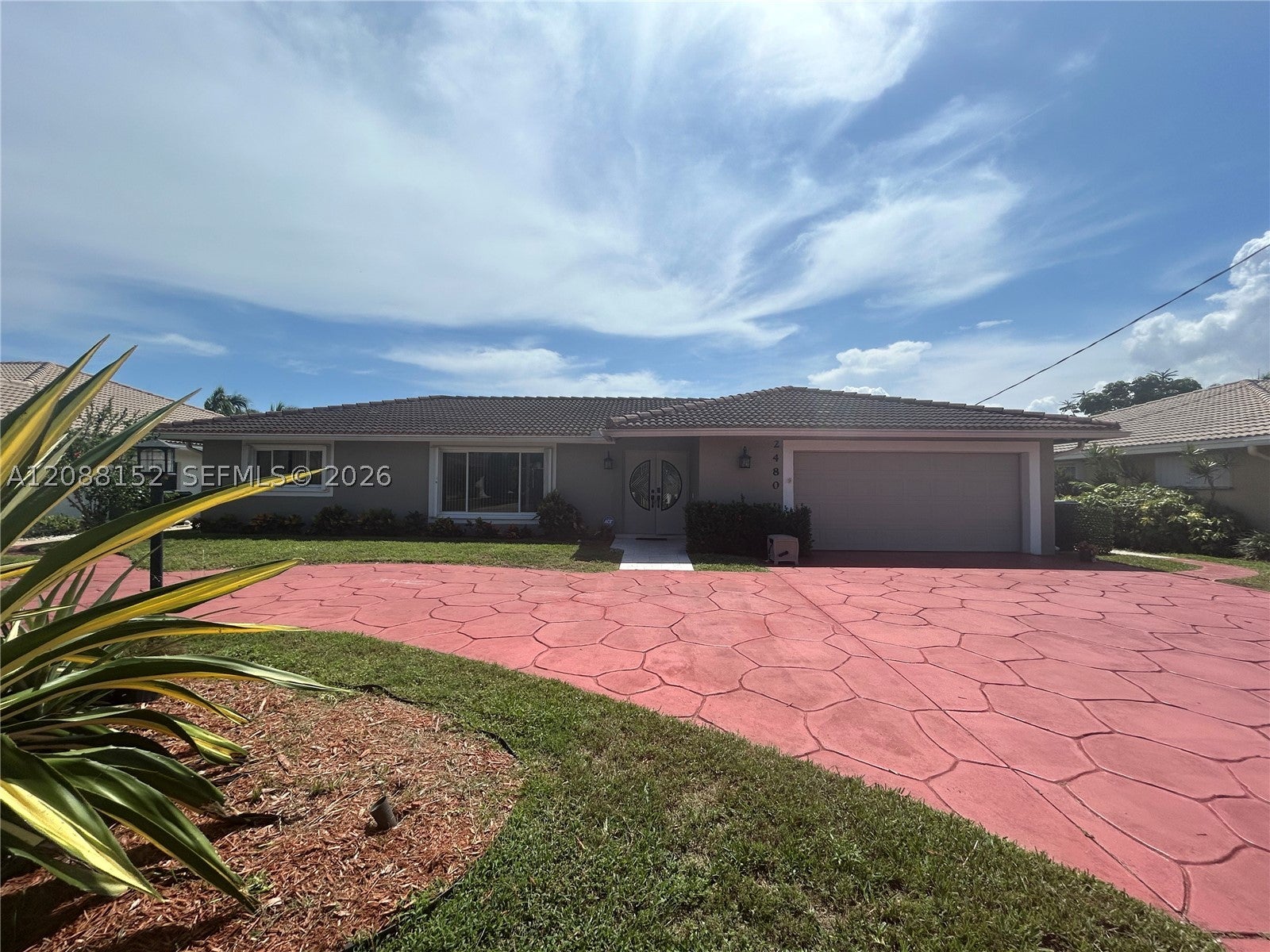 2480 NE 46th St