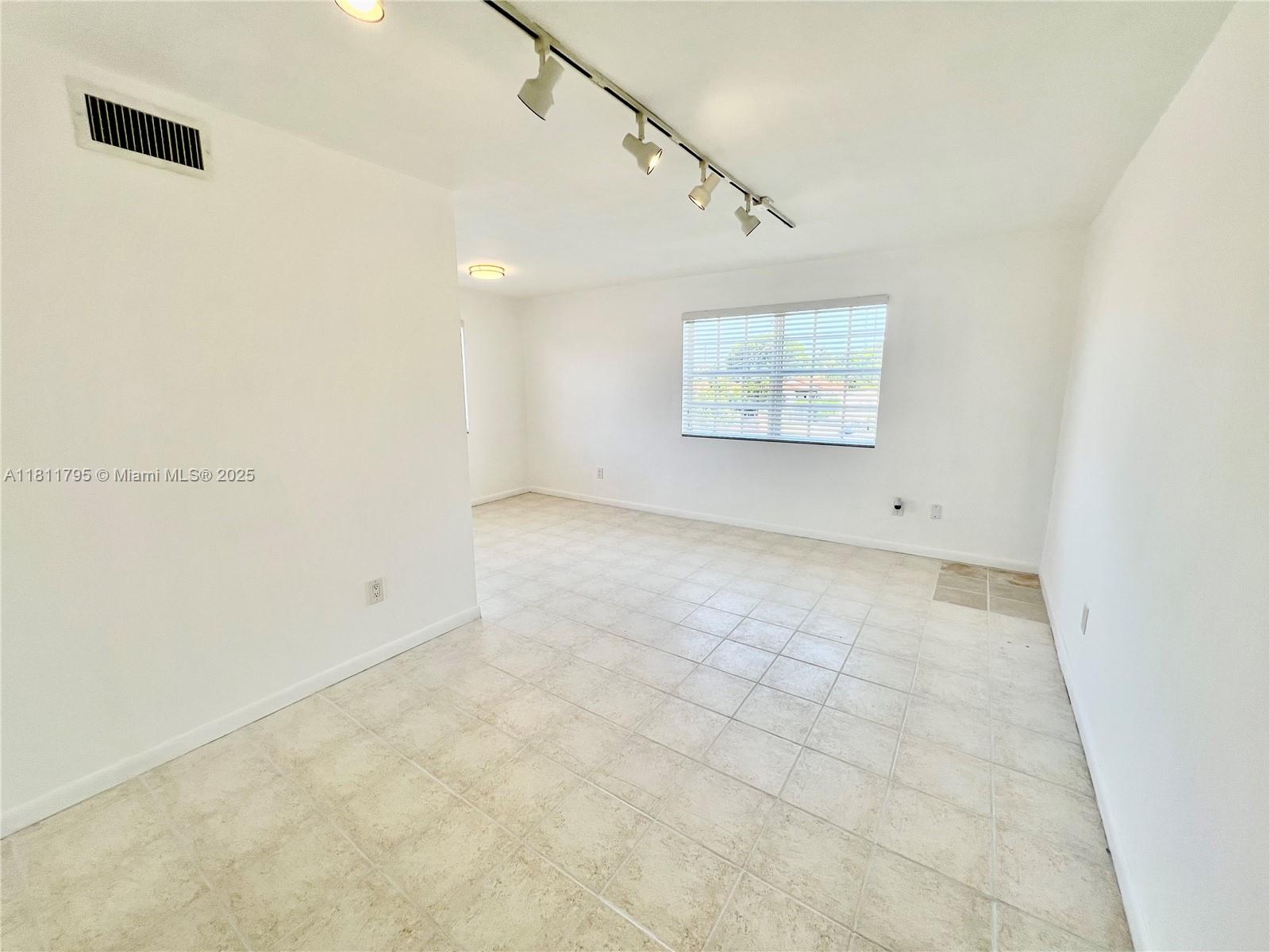 Rental Property at 2015 Sw 27th Ave 4, Miami, Broward County, Florida - Bedrooms: 1 
Bathrooms: 1  - $2,000 MO.