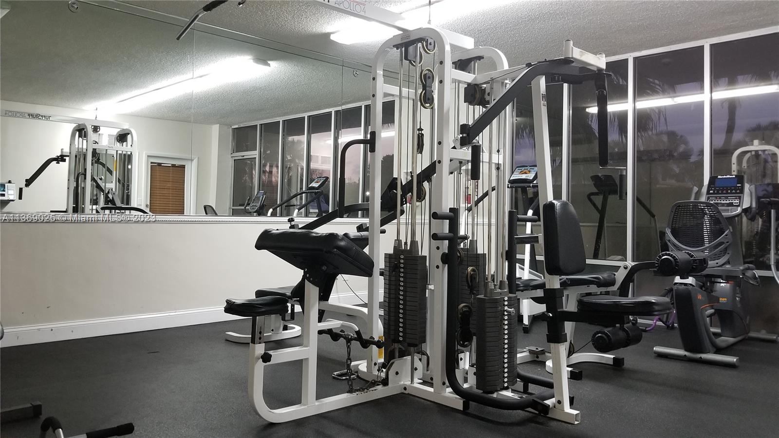 VECINO DEL MAR CONDO - Residential Lease