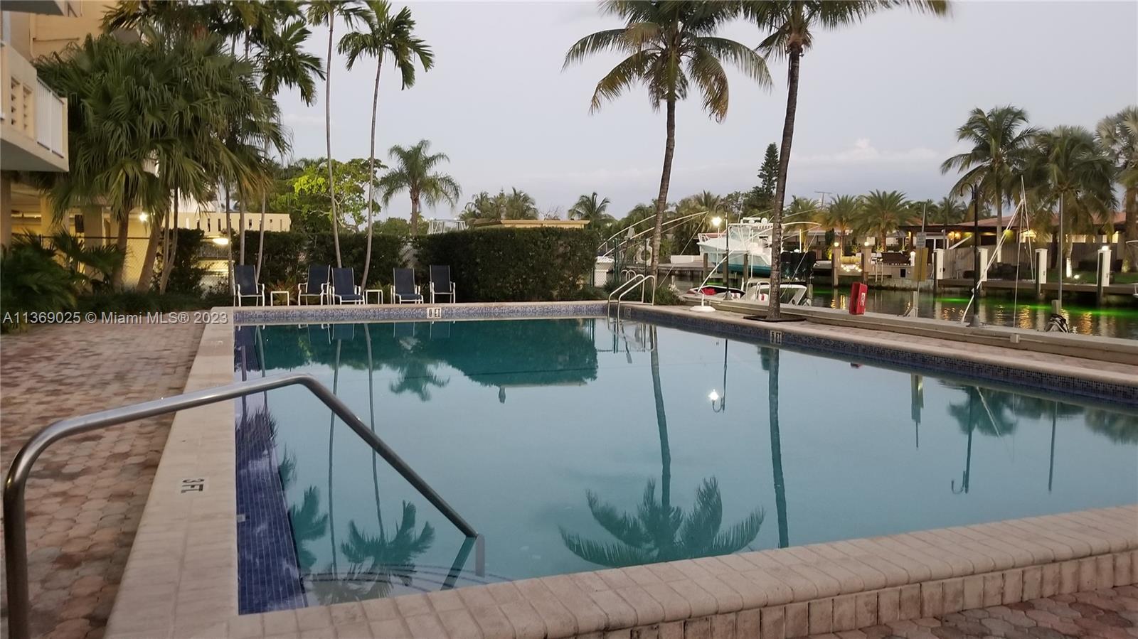 VECINO DEL MAR CONDO - Residential Lease