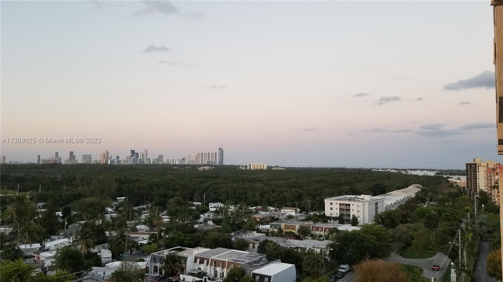 VECINO DEL MAR CONDO - Residential Lease