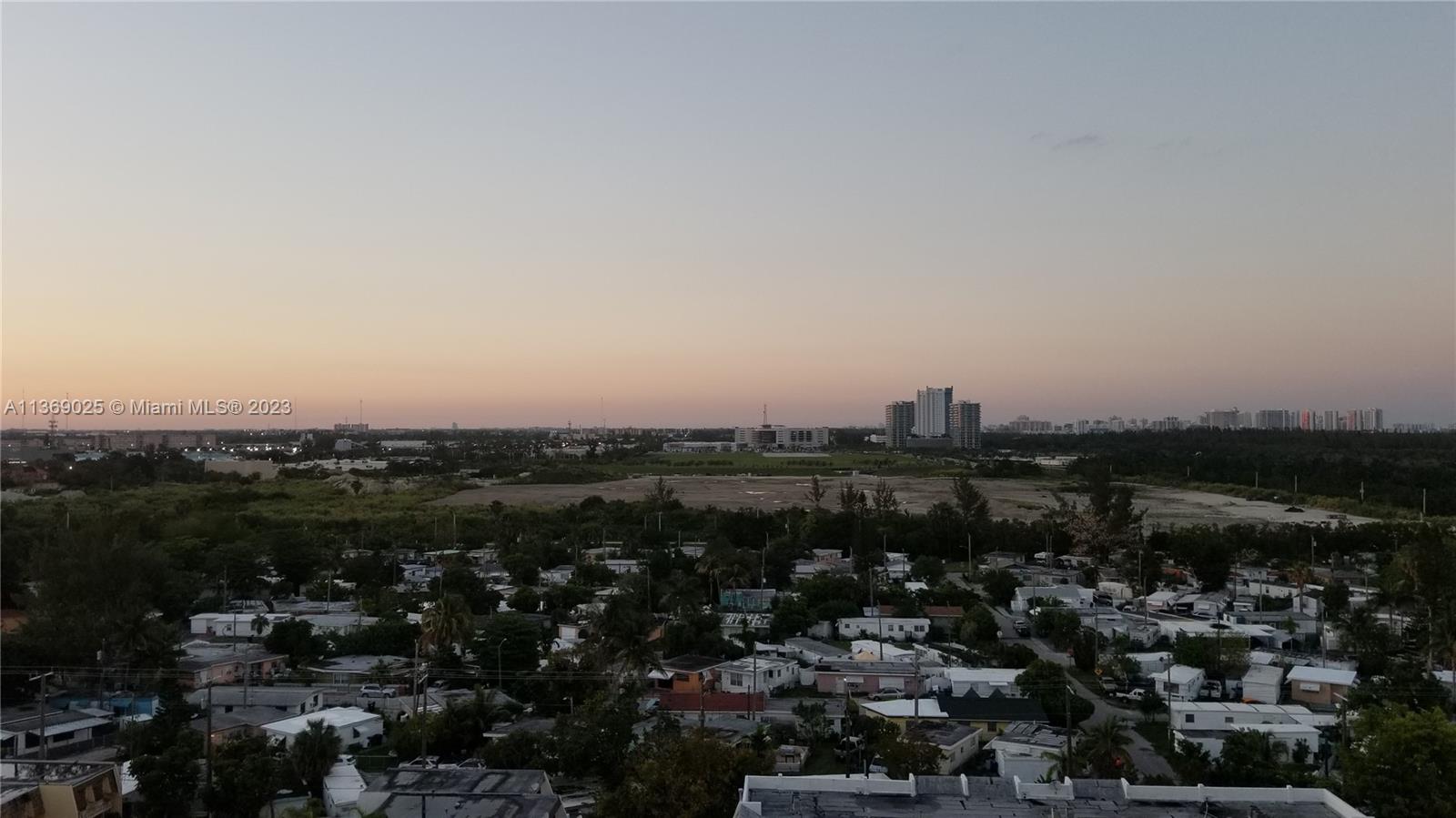 VECINO DEL MAR CONDO - Residential Lease