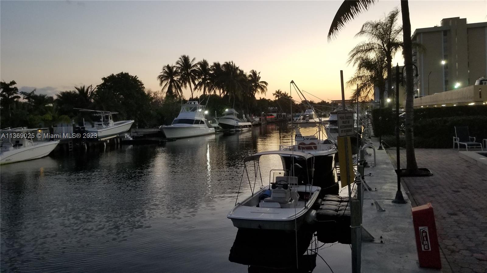 VECINO DEL MAR CONDO - Residential Lease