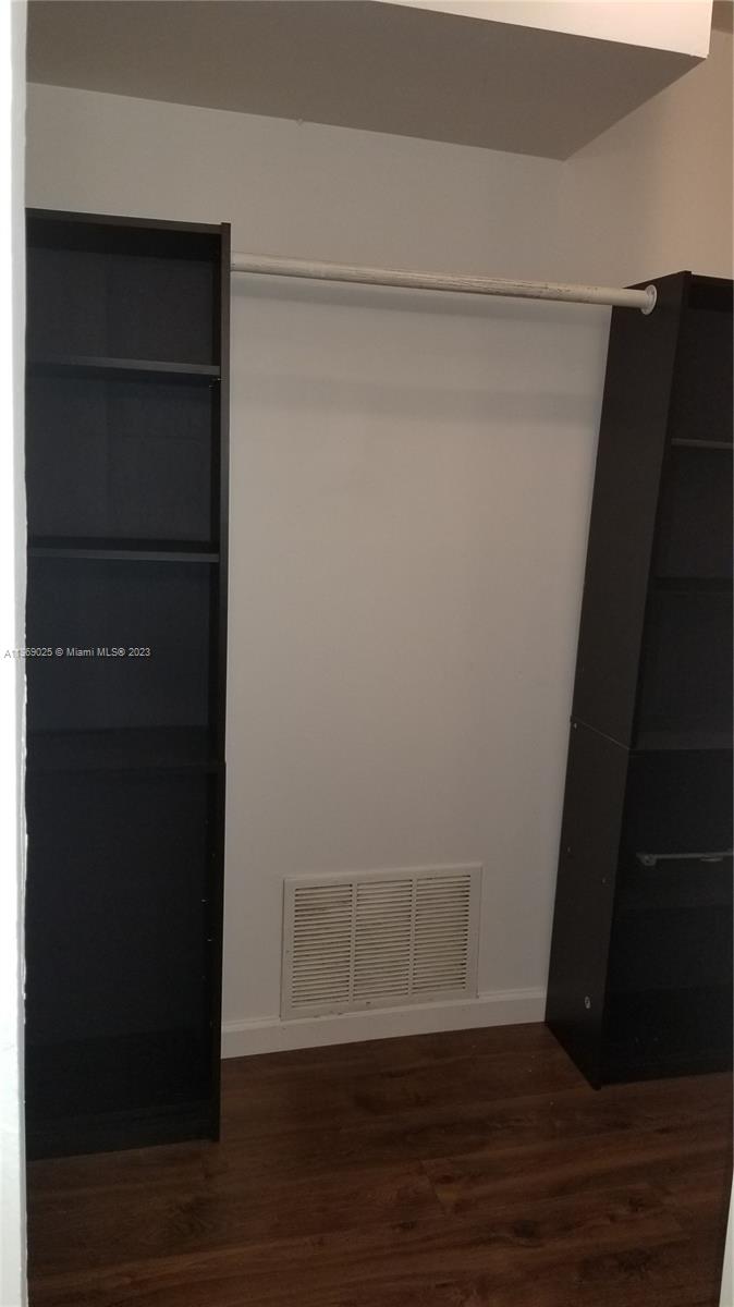 VECINO DEL MAR CONDO - Residential Lease