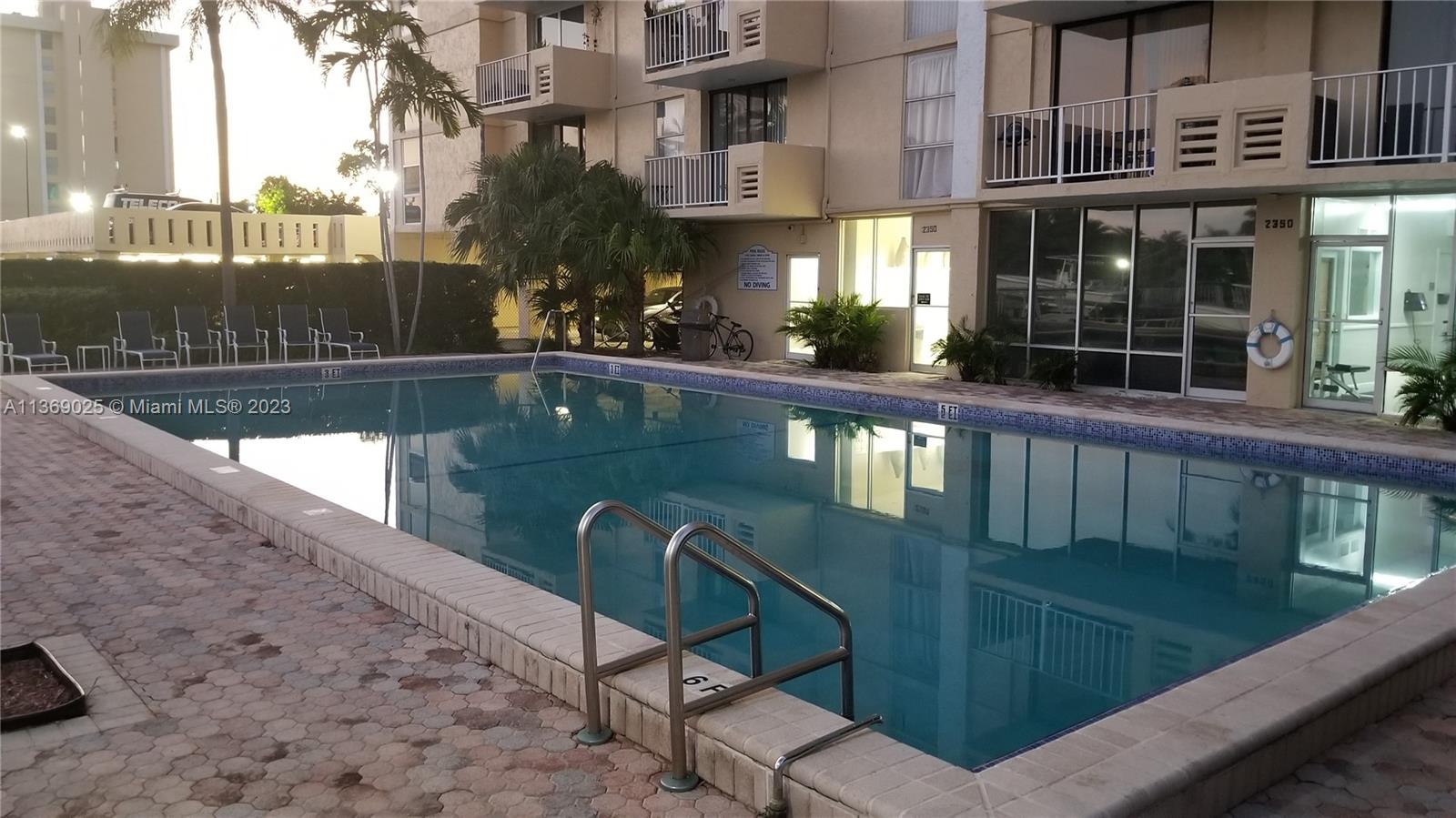 VECINO DEL MAR CONDO - Residential Lease