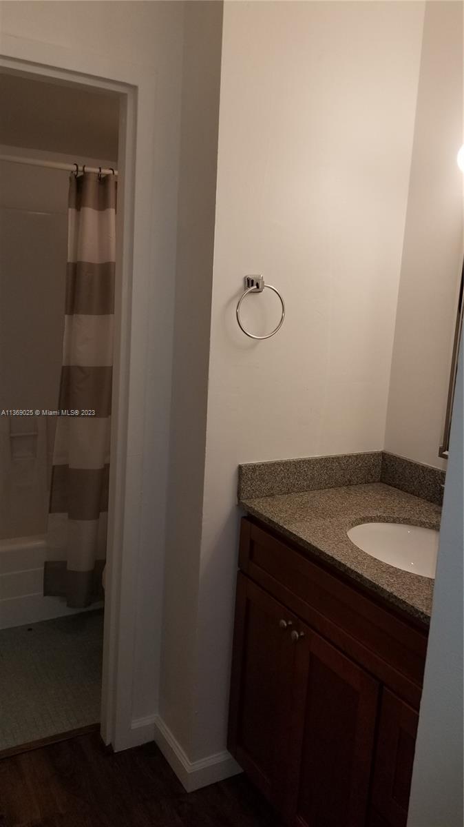 VECINO DEL MAR CONDO - Residential Lease