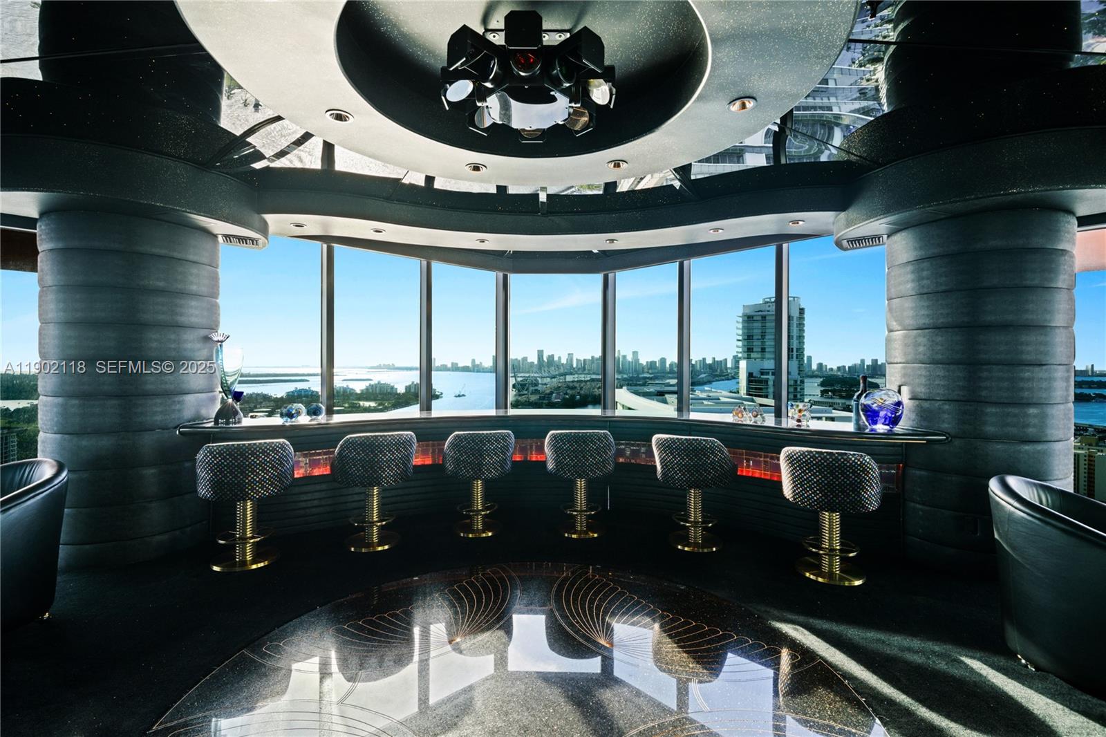 300 S Pointe Dr TH 3103