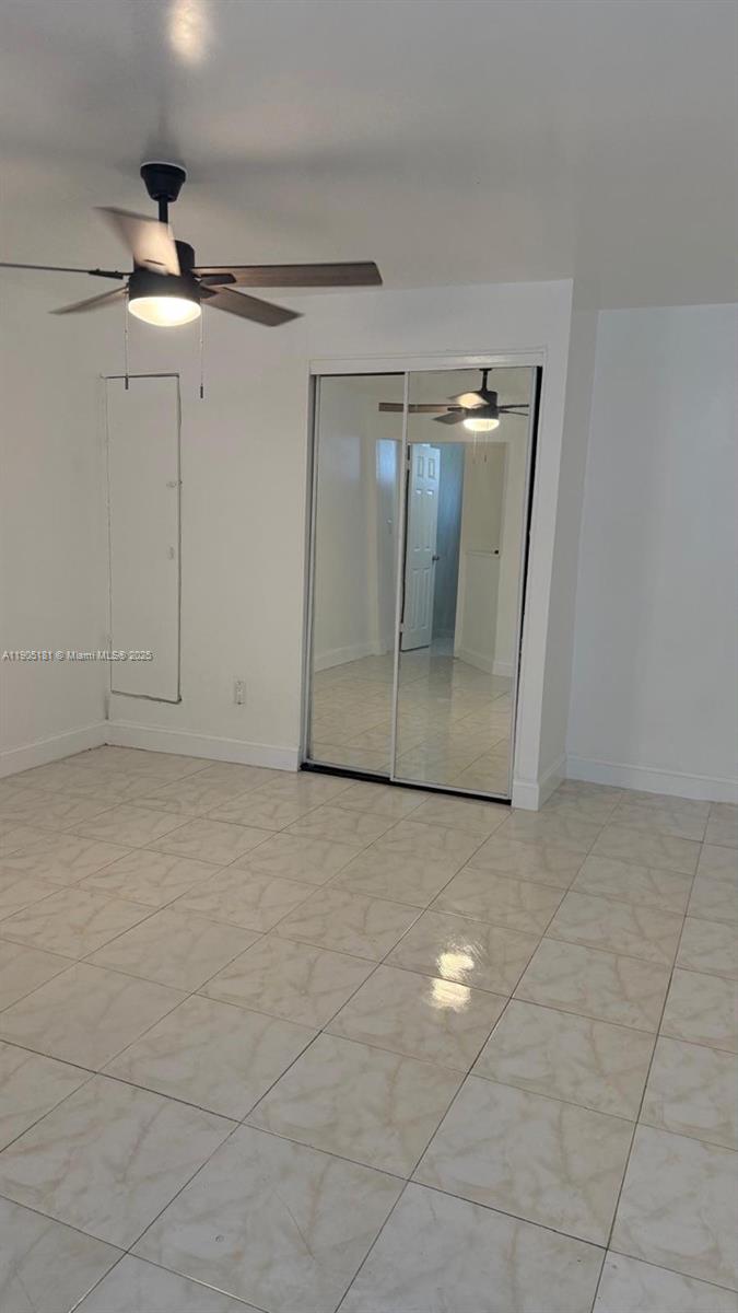 HOLLYWOOD PARK - Residential Lease