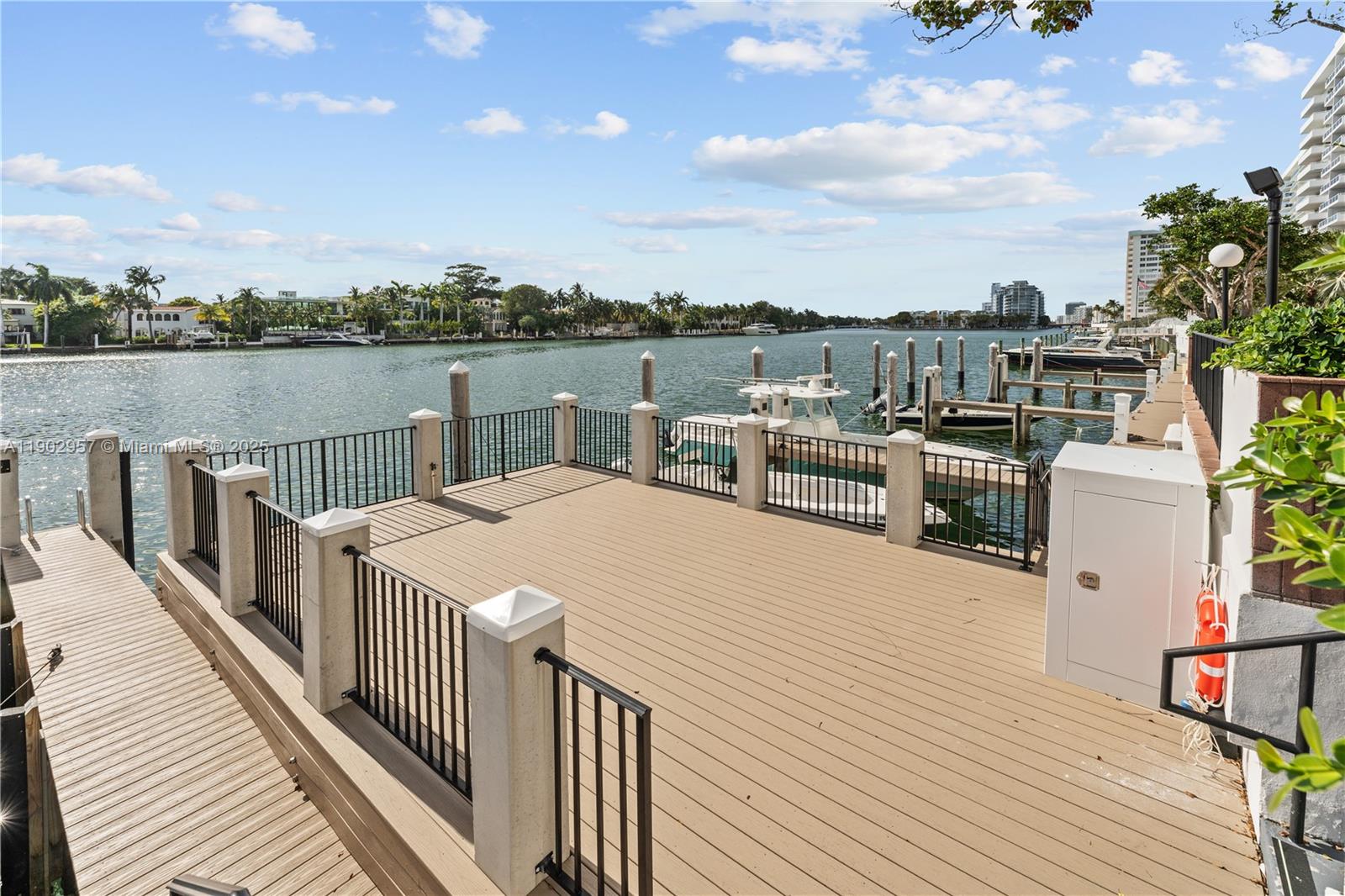 FIFTY SIX-SIXTY COLLINS A - Residential