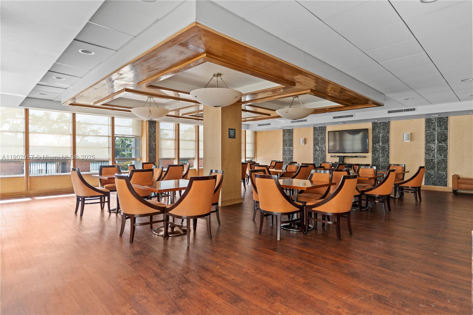 FIFTY SIX-SIXTY COLLINS A - Residential