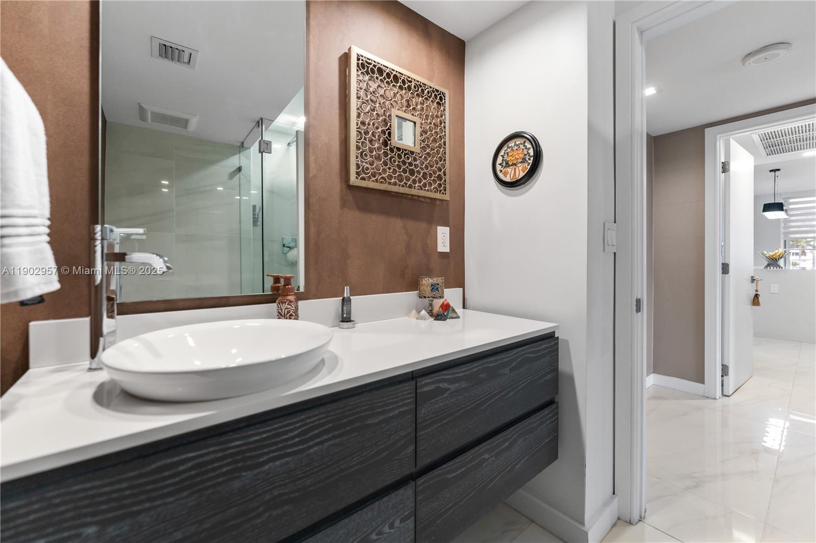 FIFTY SIX-SIXTY COLLINS A - Residential