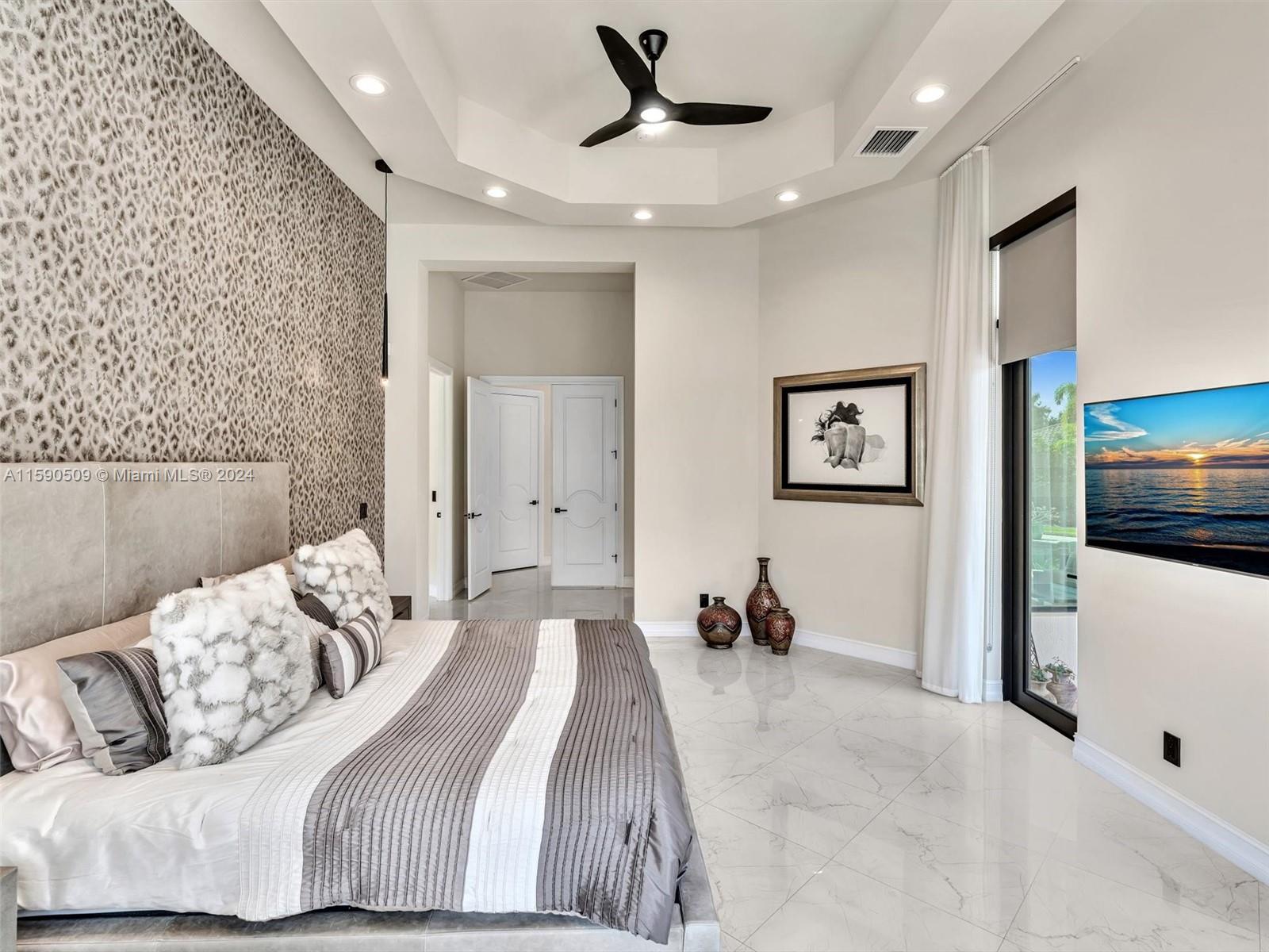 OAK HOLLOW ESTATES - Residential