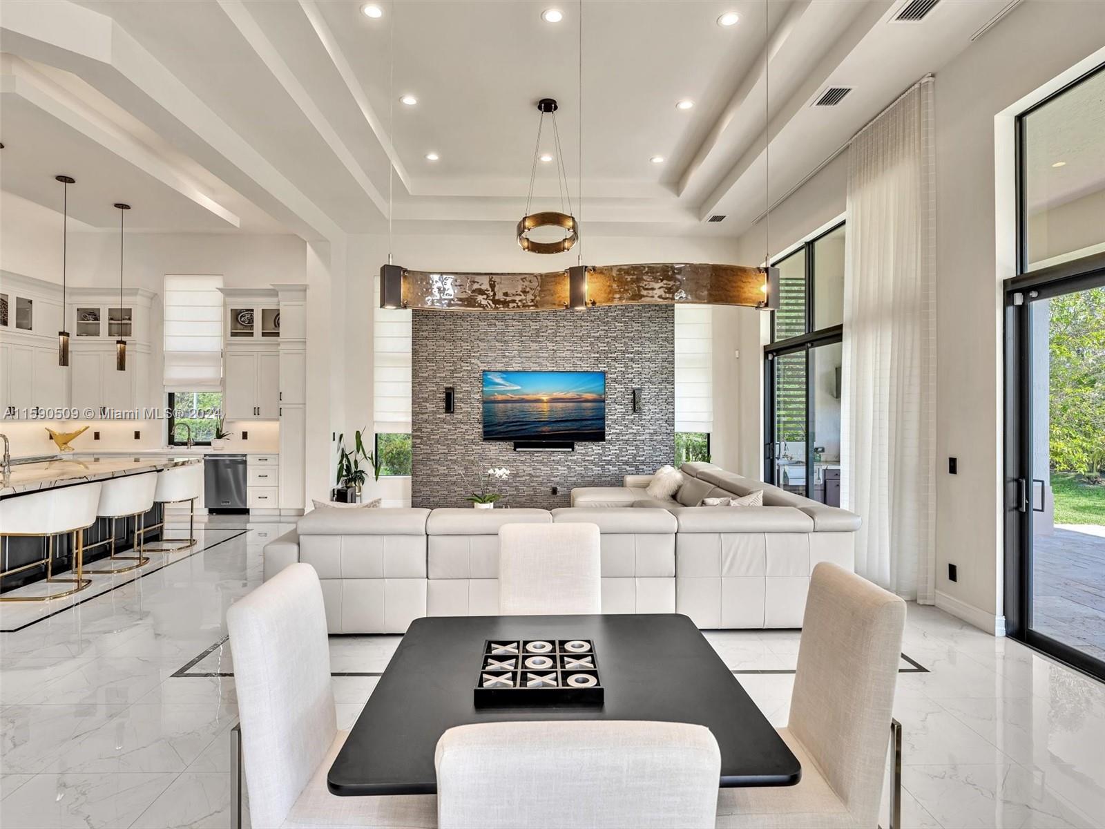 OAK HOLLOW ESTATES - Residential