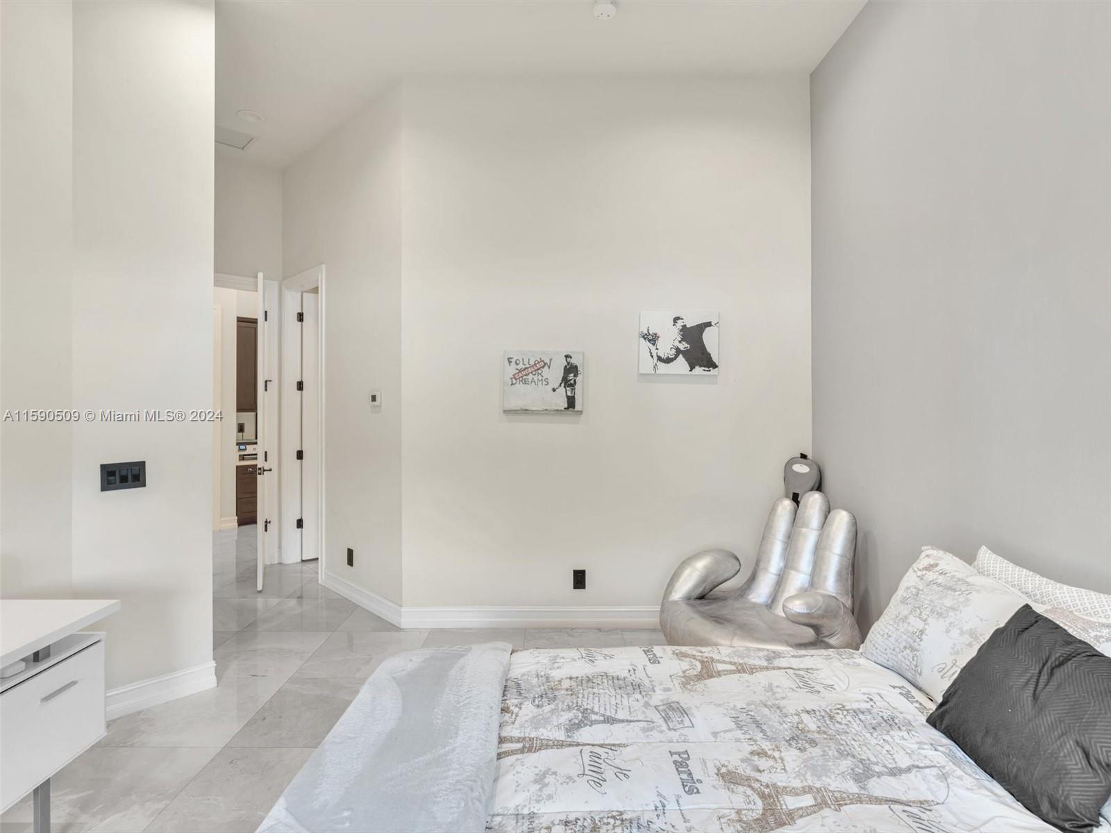 OAK HOLLOW ESTATES - Residential