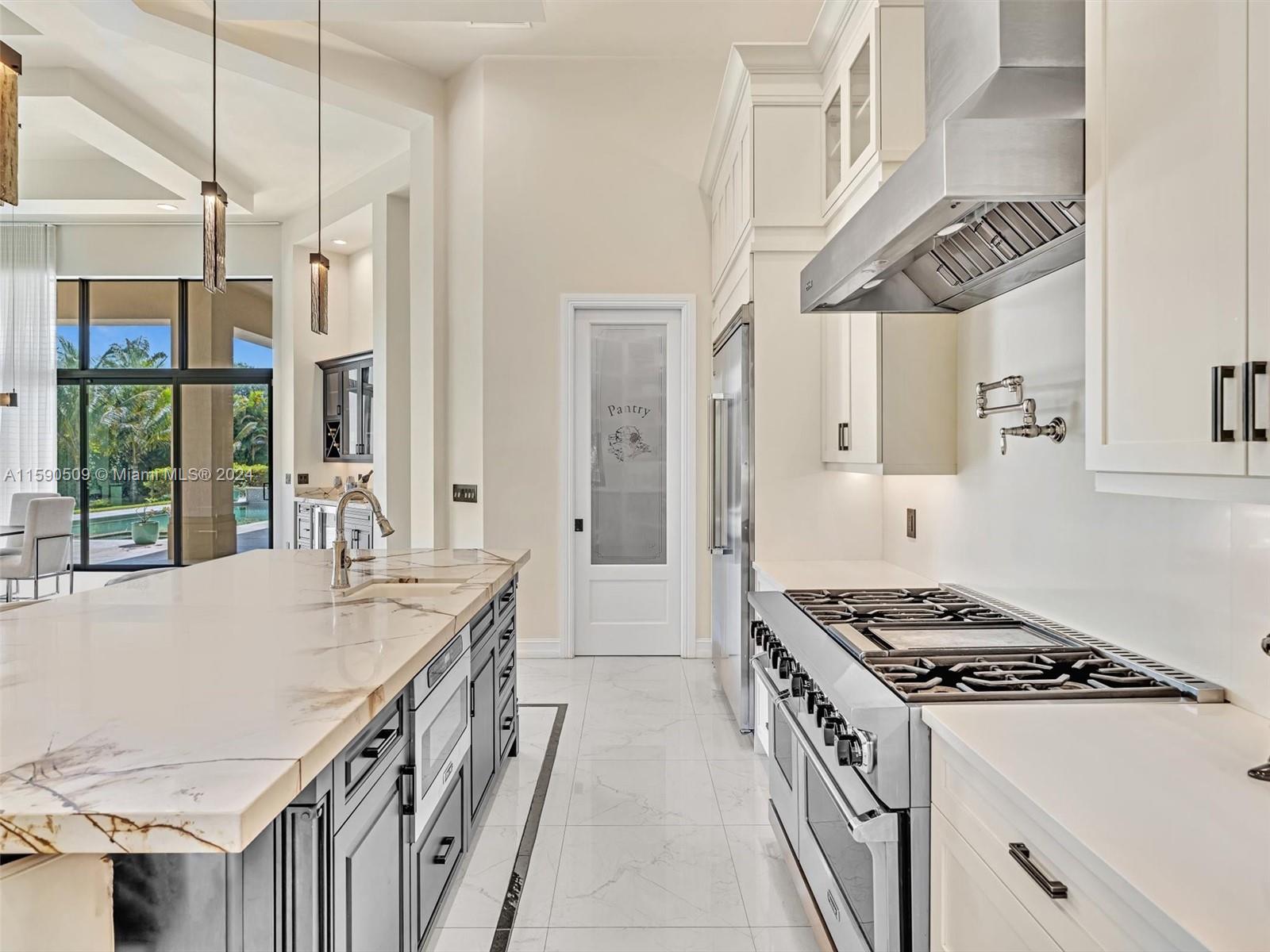 OAK HOLLOW ESTATES - Residential