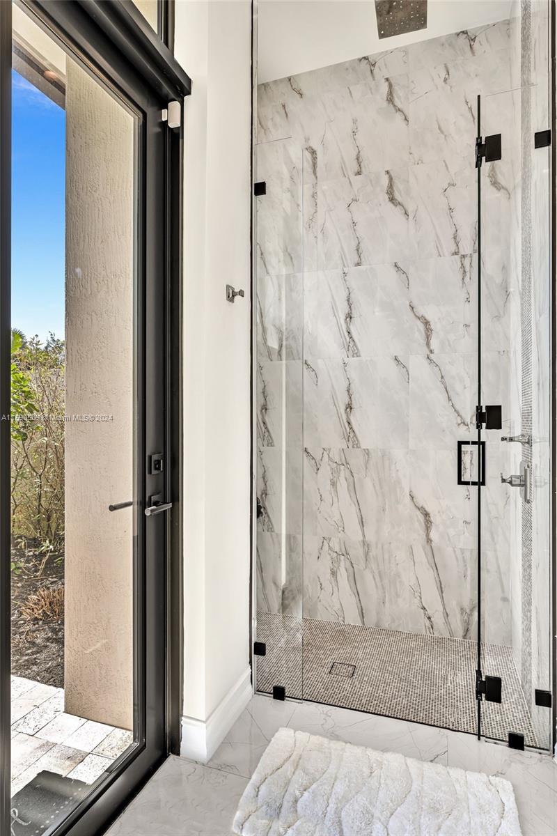 OAK HOLLOW ESTATES - Residential