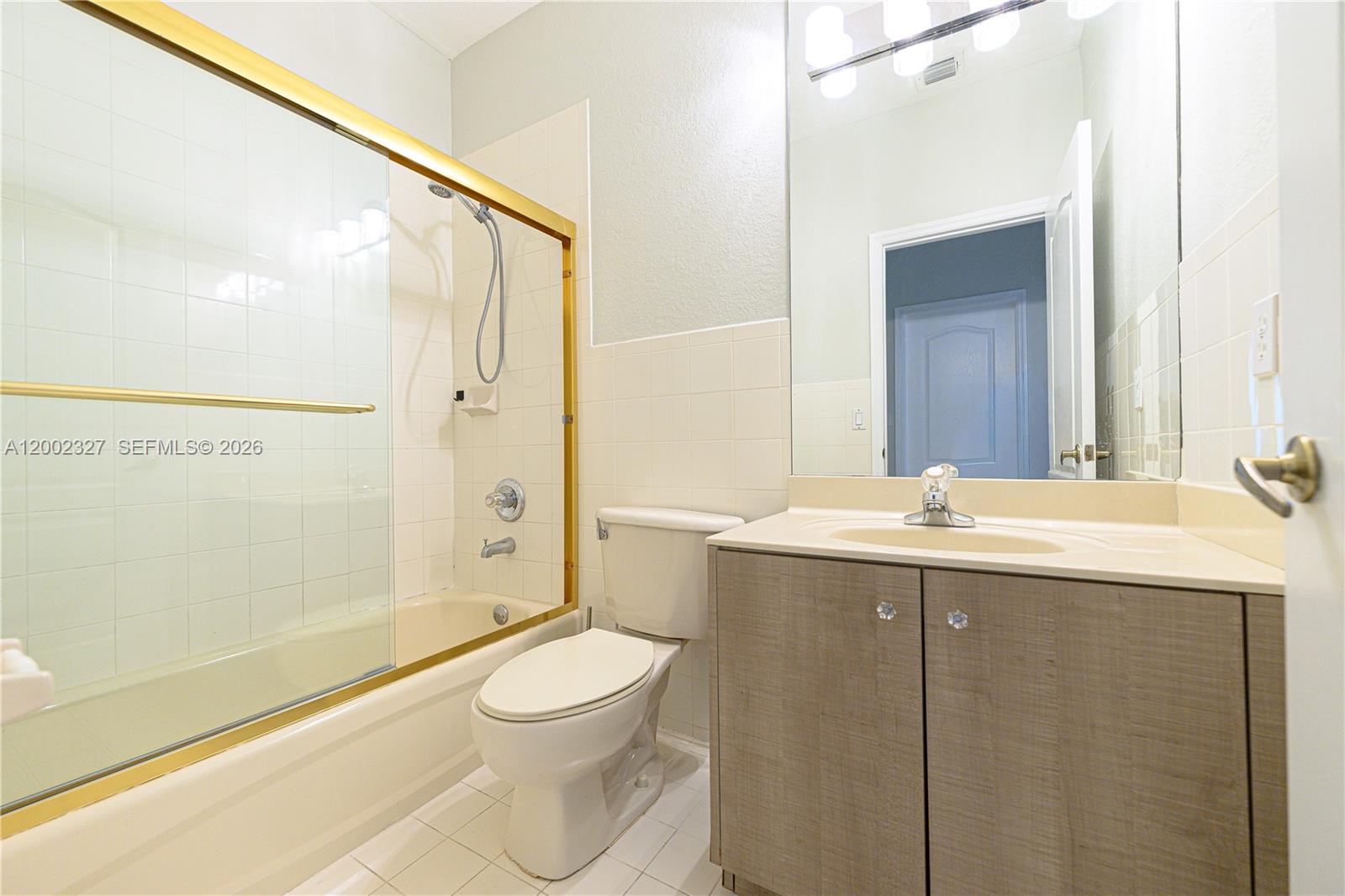 CENTURY PARK CONDO - Residential