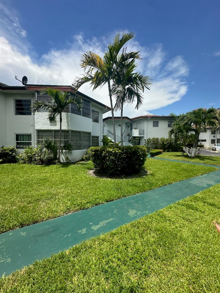 Quaint 1-bedroom, 1-bathroom condo featuring wood floors throughout. Located close to shopping and restaurants in the beautiful Miami Florida. 55+ AND OLDER COMMUNITY.