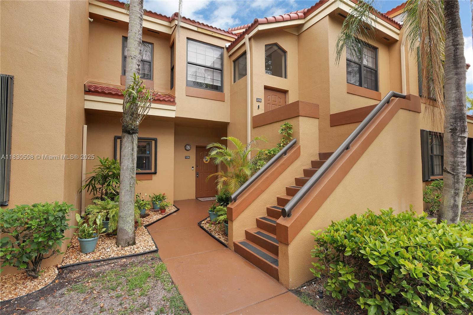 15501 Miami Lakeway N 106