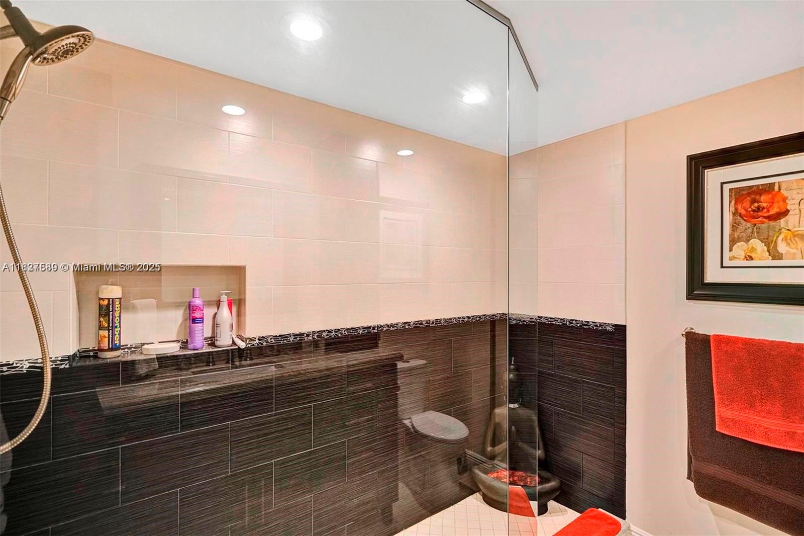 ENVIRON TOWERS II CONDO - Residential