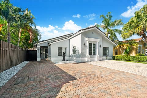 Photo of 16520 SW 99th St, Miami, FL 33196 (MLS # A12067912)