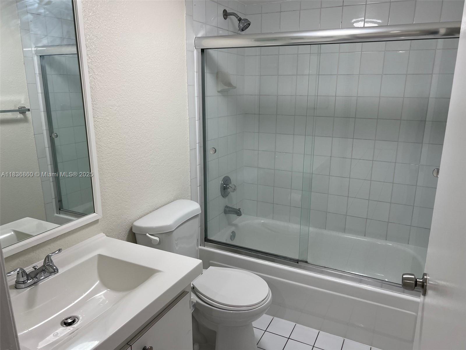 6060 W 21st Ct 205, Hialeah, FL, 33016/$254,900 3 6060 W 21st Ct 205