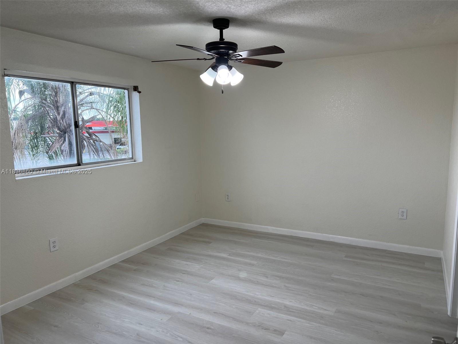 6060 W 21st Ct 205, Hialeah, FL, 33016/$254,900 2 6060 W 21st Ct 205