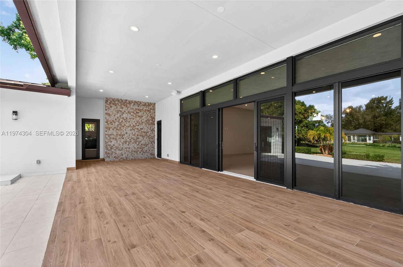 Sunshine Ranches - Residential