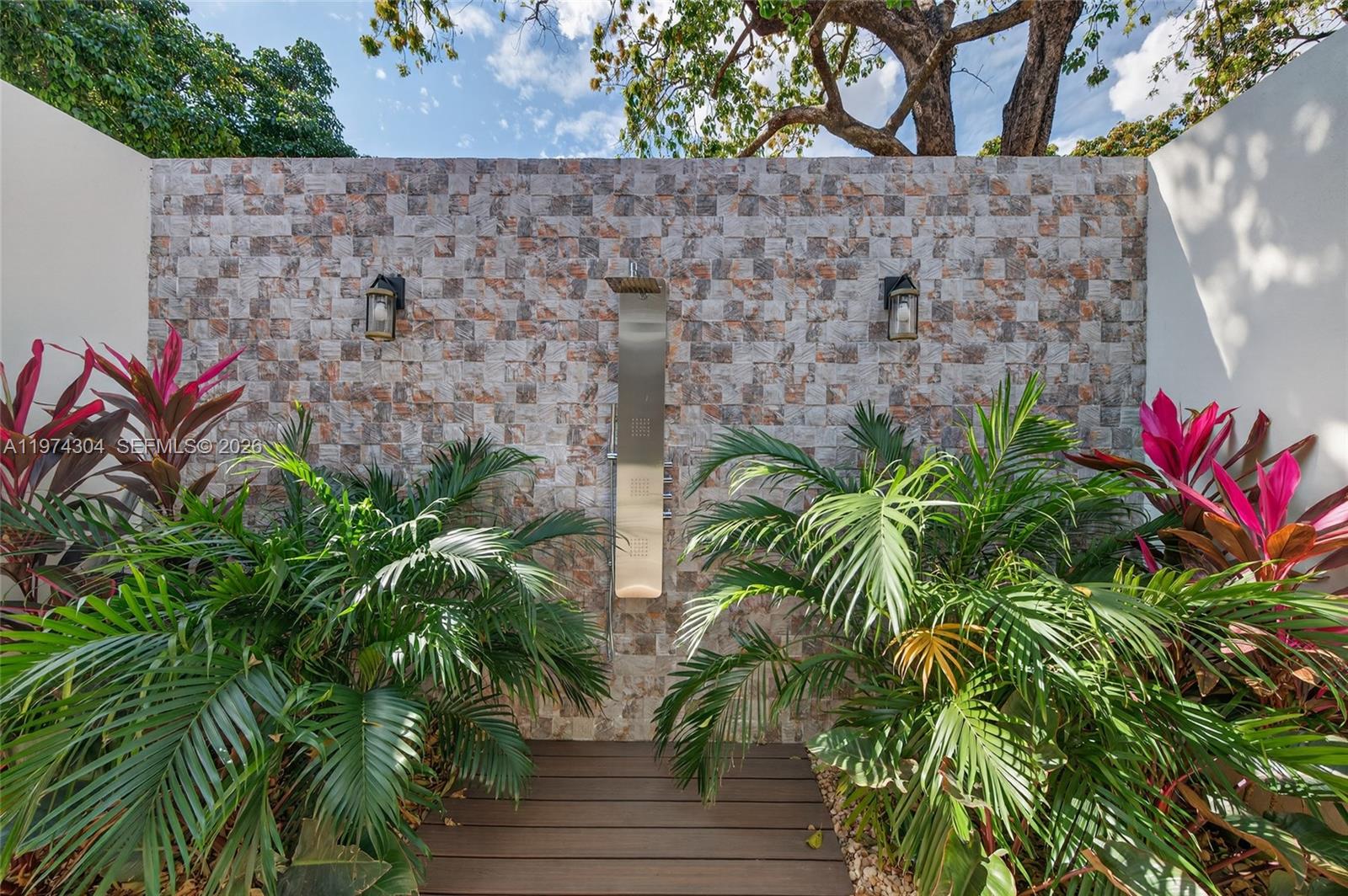 Sunshine Ranches - Residential