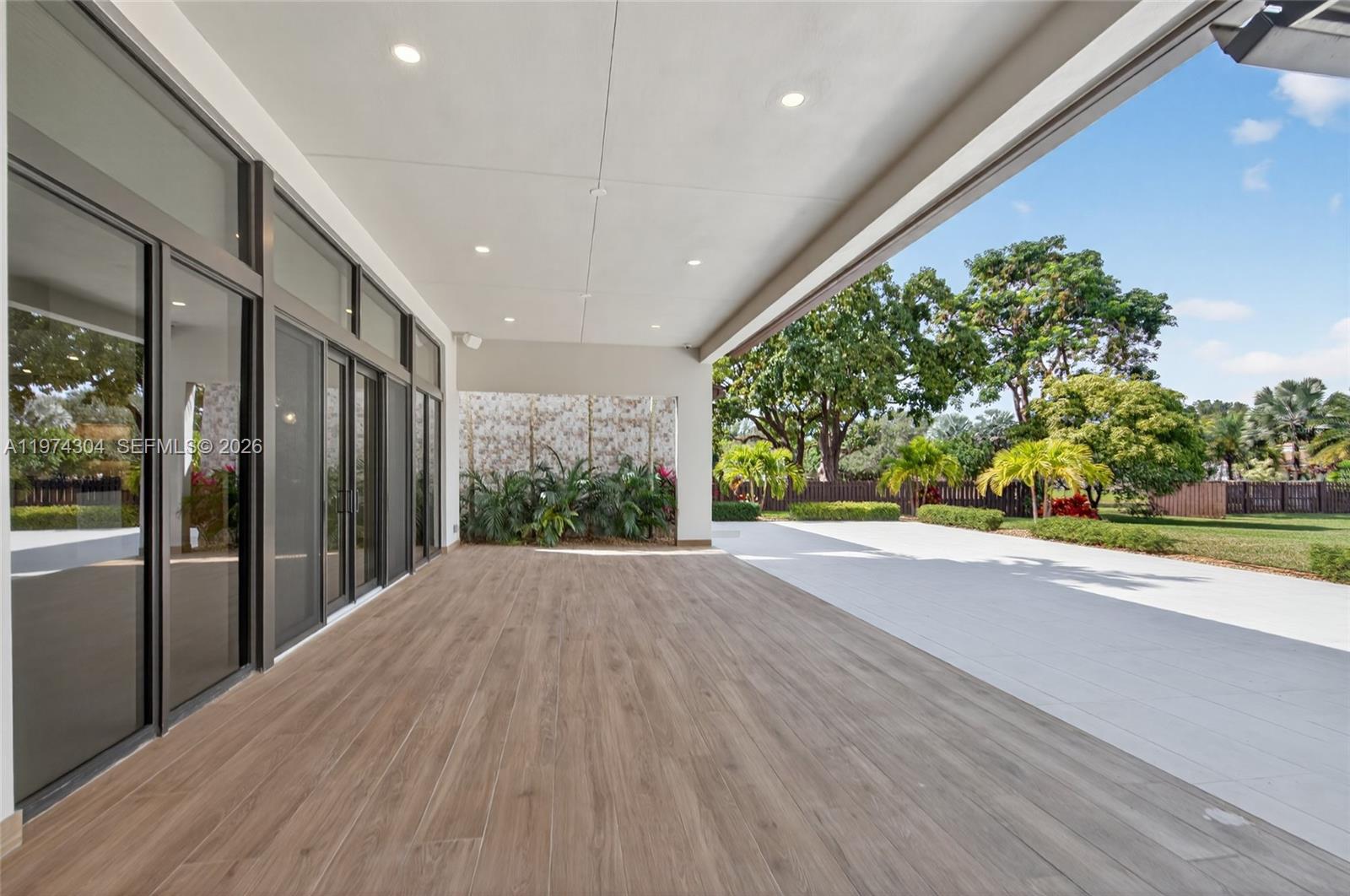 Sunshine Ranches - Residential