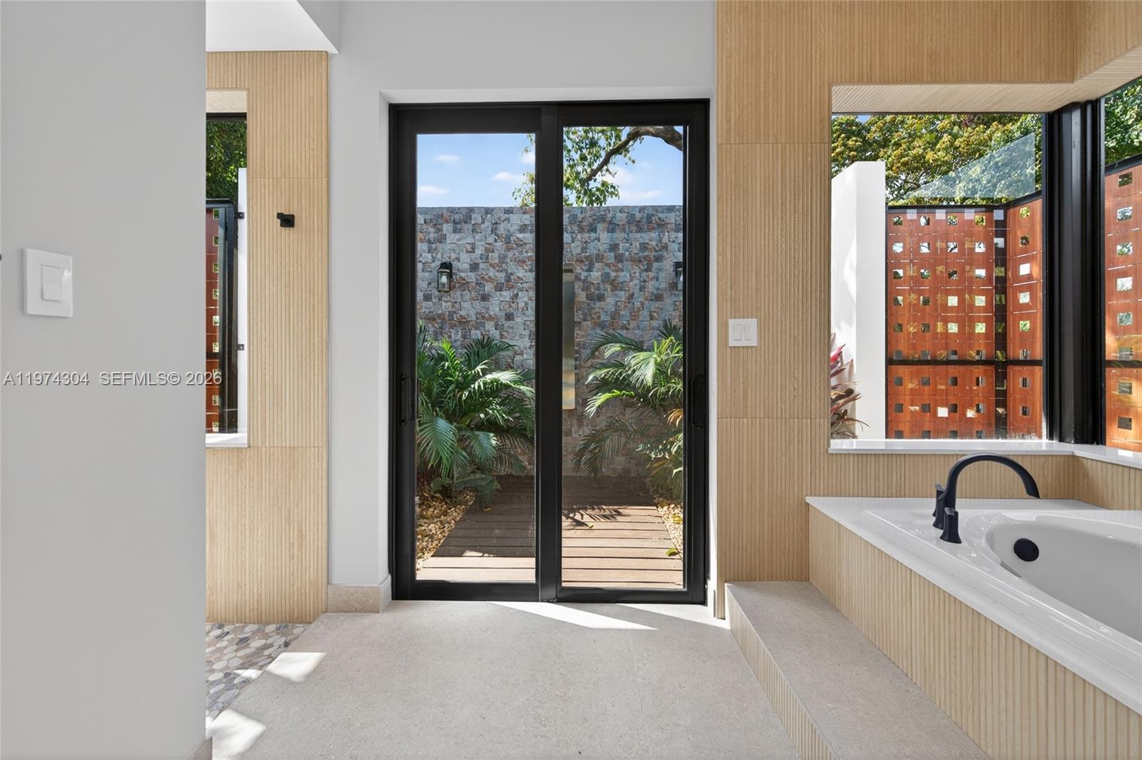 Sunshine Ranches - Residential