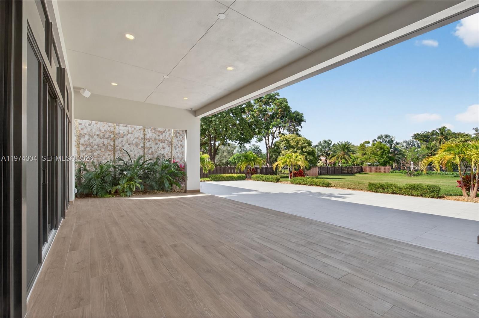 Sunshine Ranches - Residential