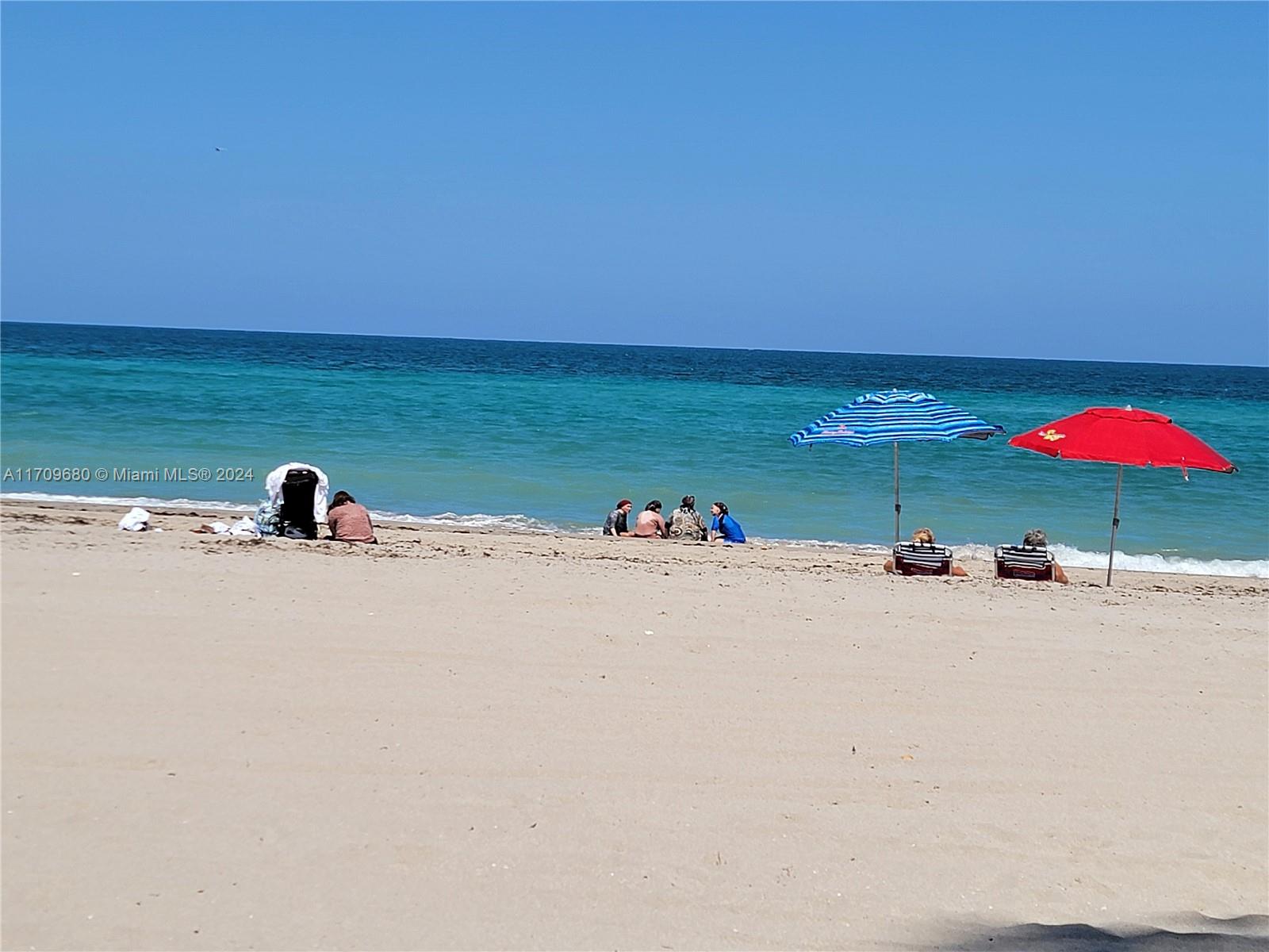 HOLLYWOOD TOWERS CONDO - Residential Lease