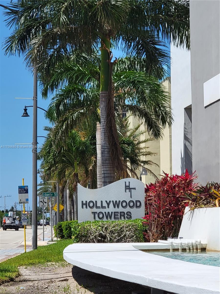 HOLLYWOOD TOWERS CONDO - Residential Lease