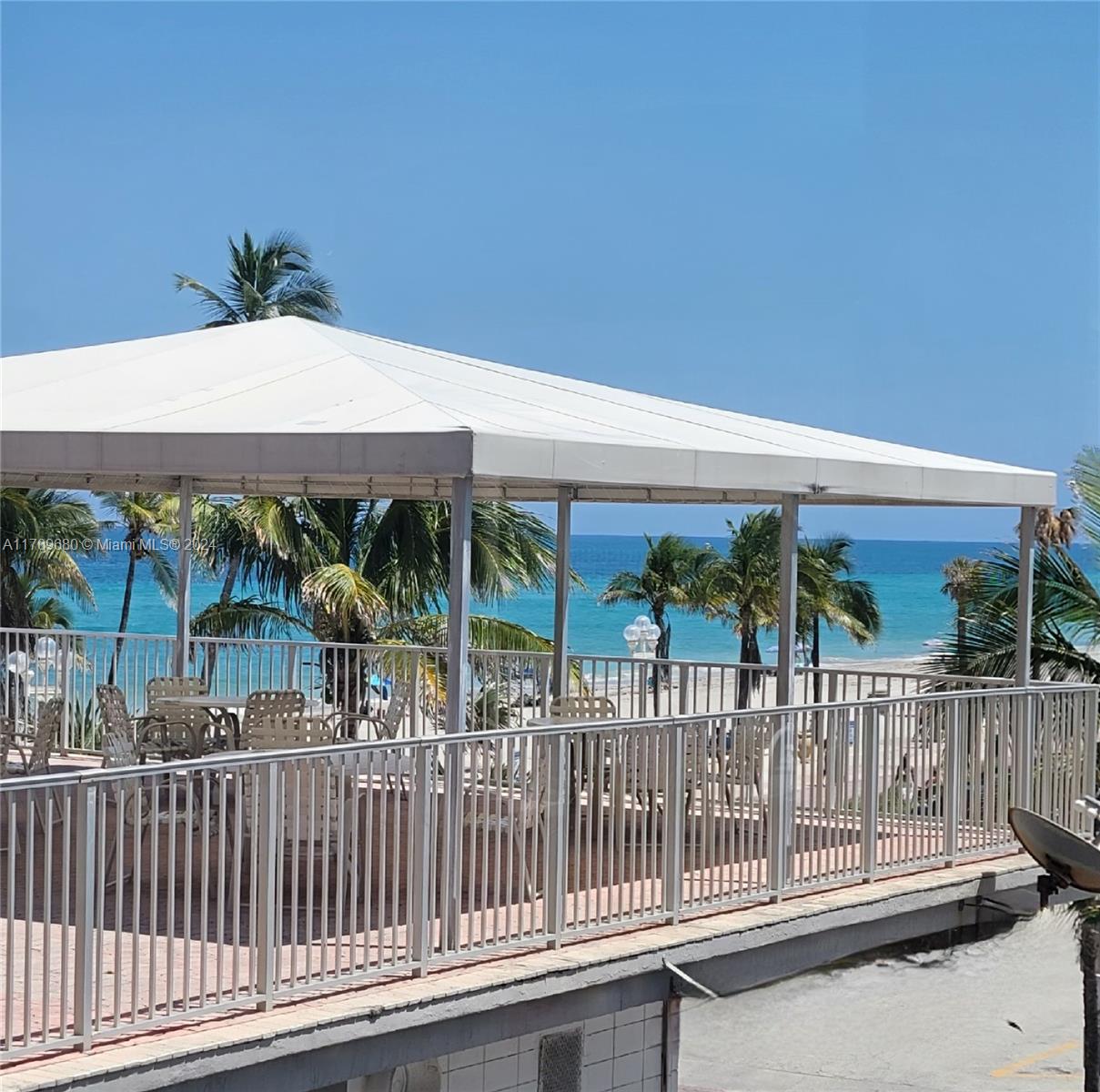 HOLLYWOOD TOWERS CONDO - Residential Lease