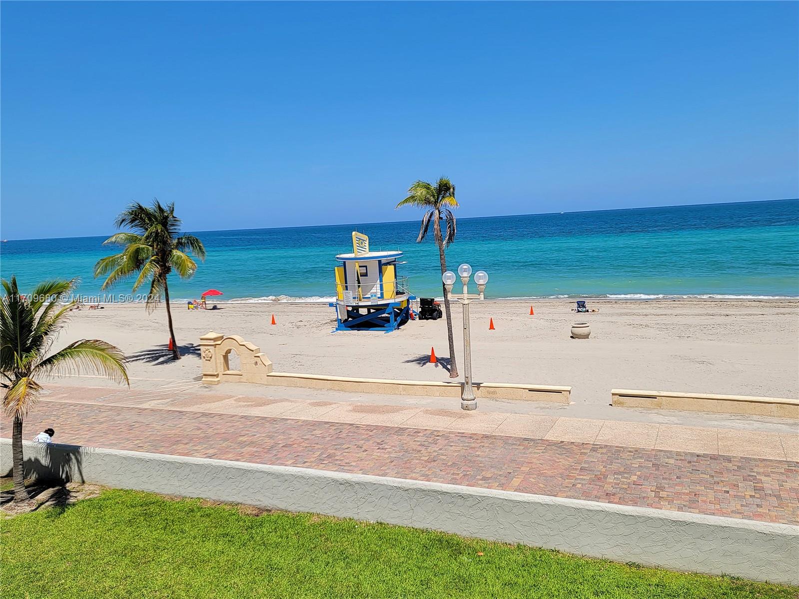 HOLLYWOOD TOWERS CONDO - Residential Lease