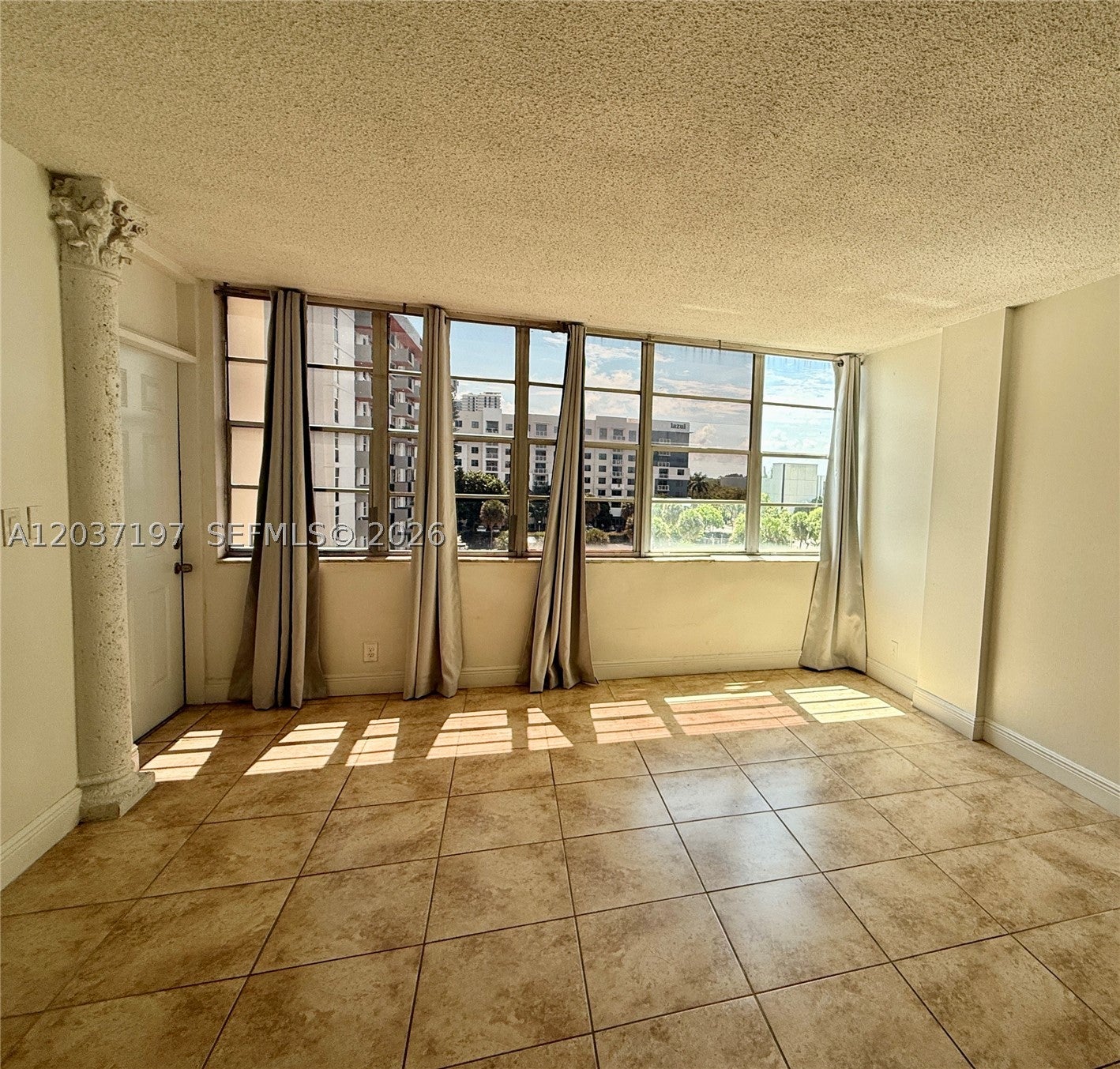 2025 NE 164th St 507, North Miami Beach FL 33162