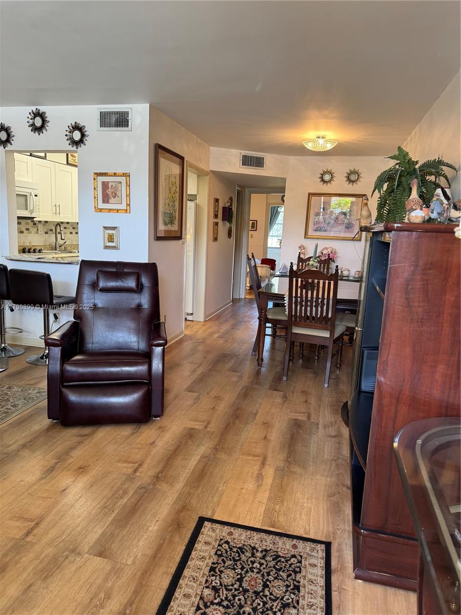 SUNRISE LAKES 89 CONDO - Residential