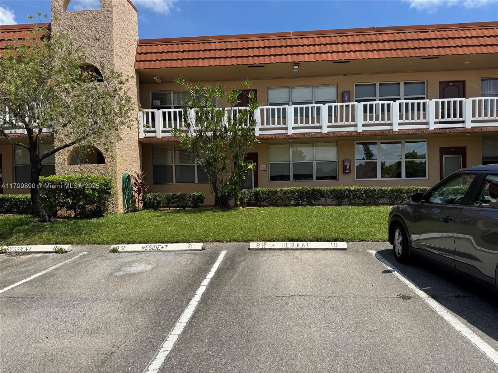 SUNRISE LAKES 89 CONDO - Residential